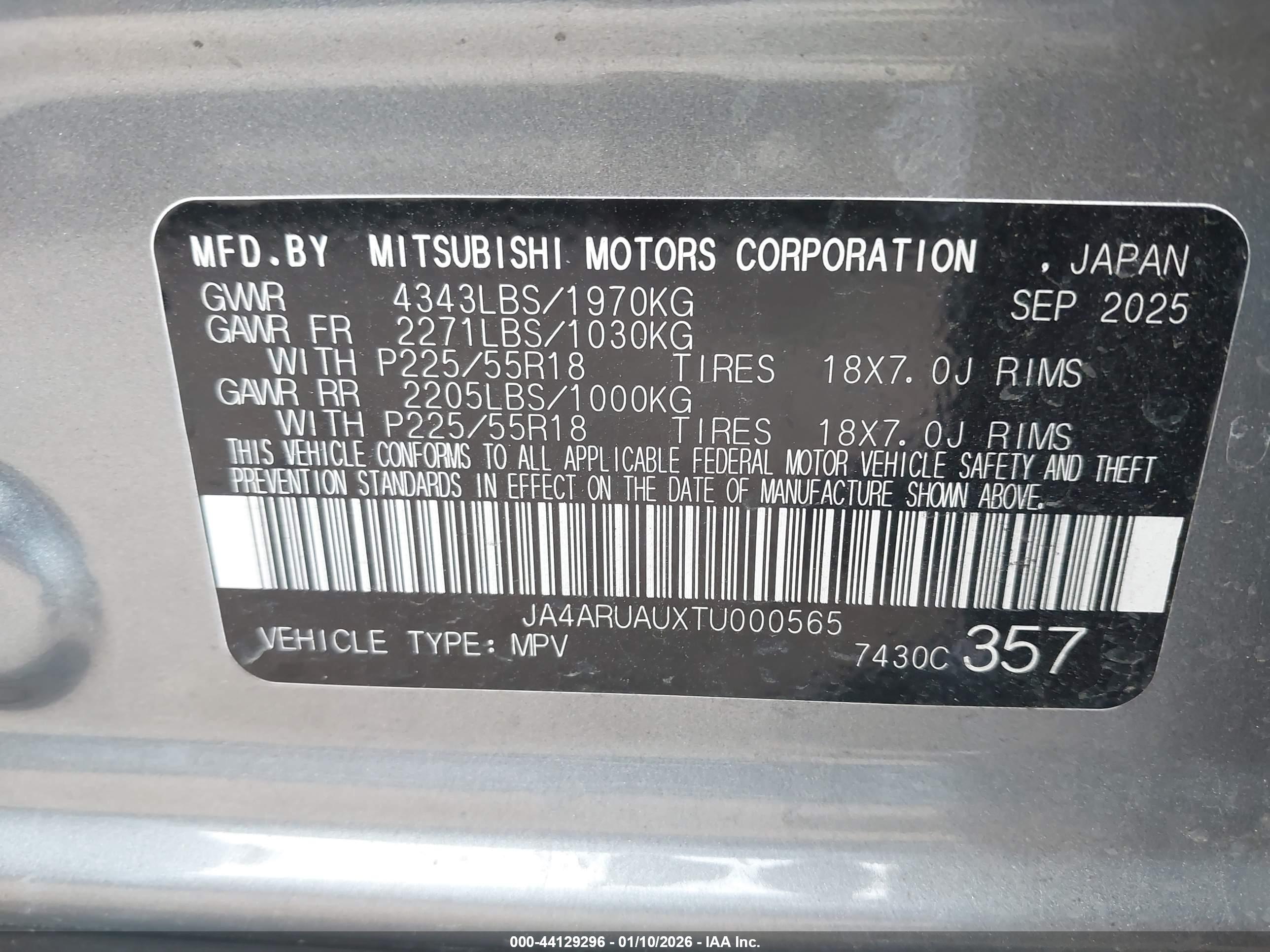 MITSUBISHI OUTLANDER image 9