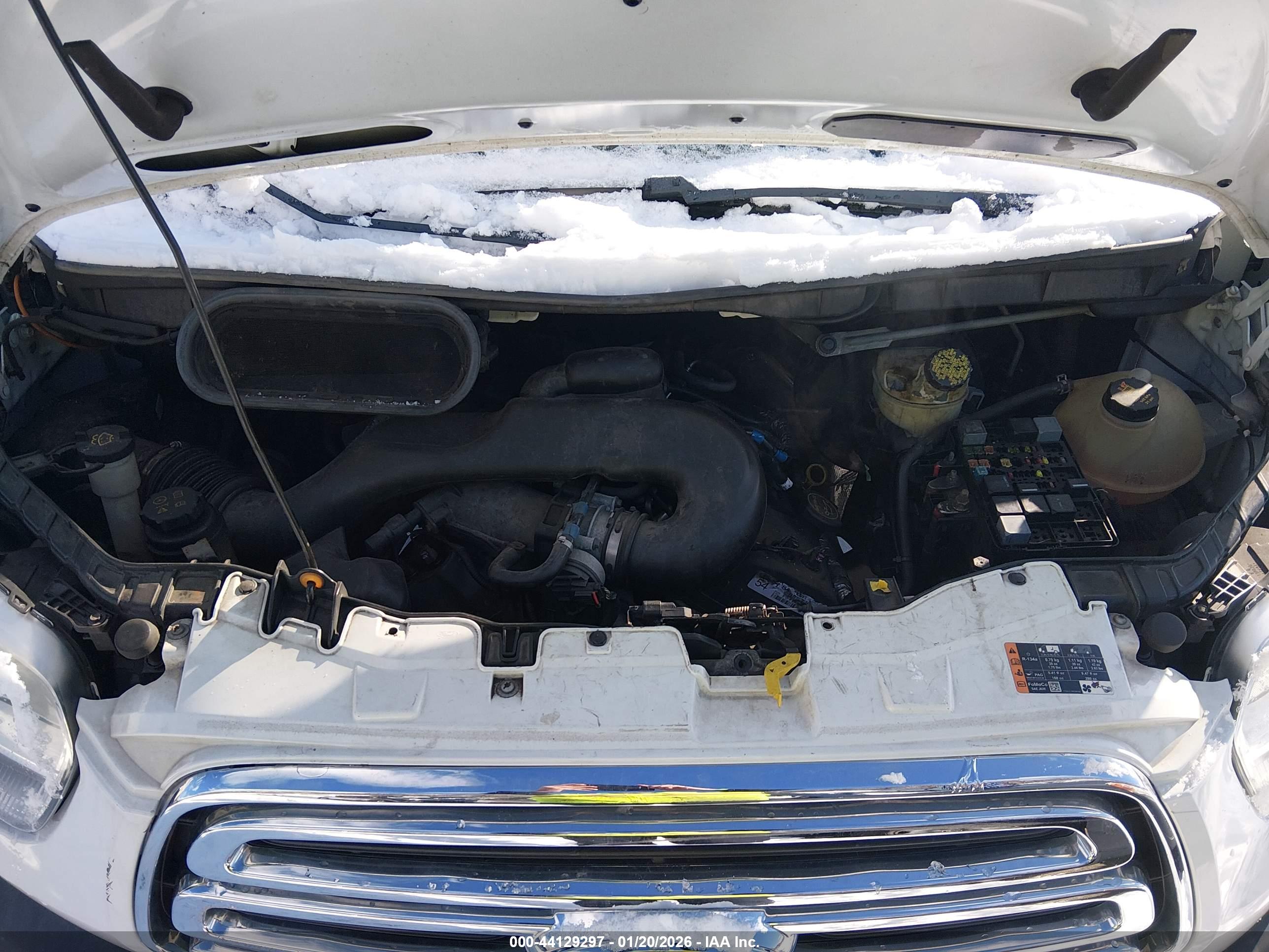 FORD TRANSIT-250 image 10
