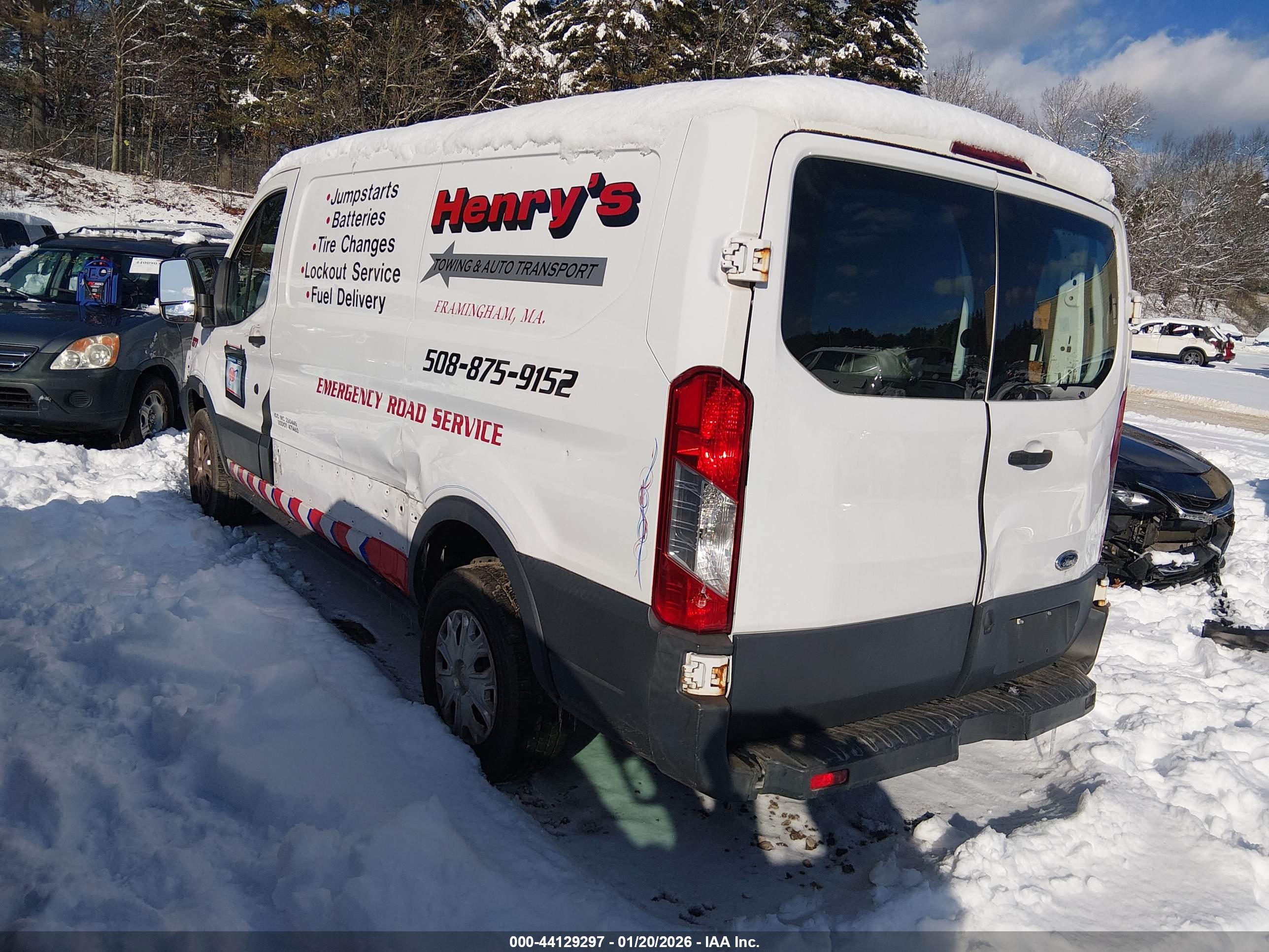 FORD TRANSIT-250 image 3