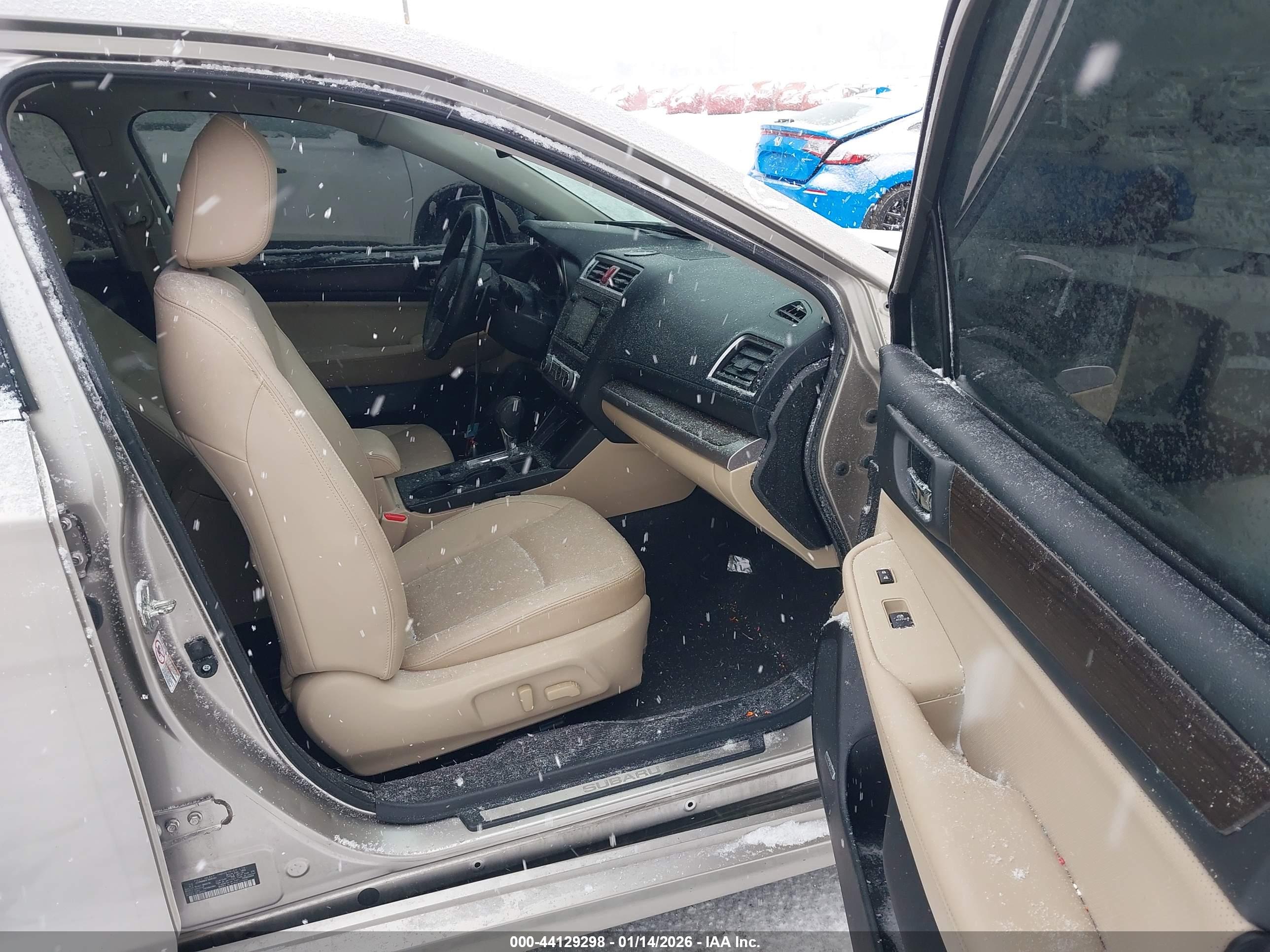 SUBARU LEGACY image 5