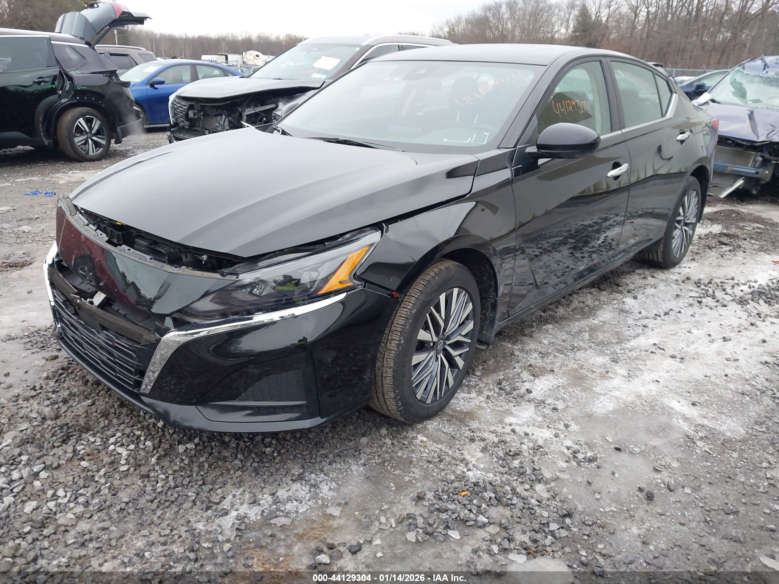 NISSAN ALTIMA image 2