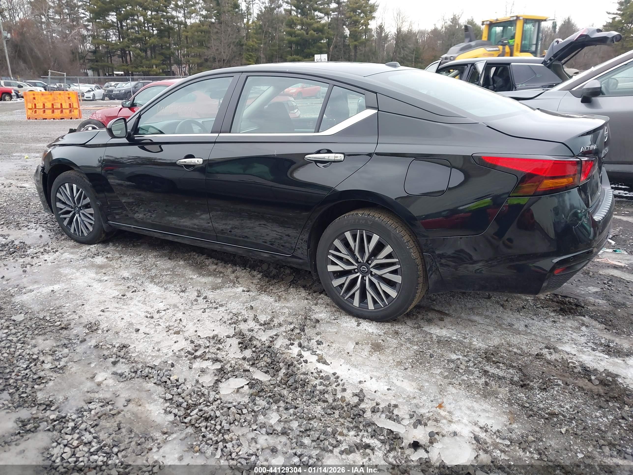 NISSAN ALTIMA image 3