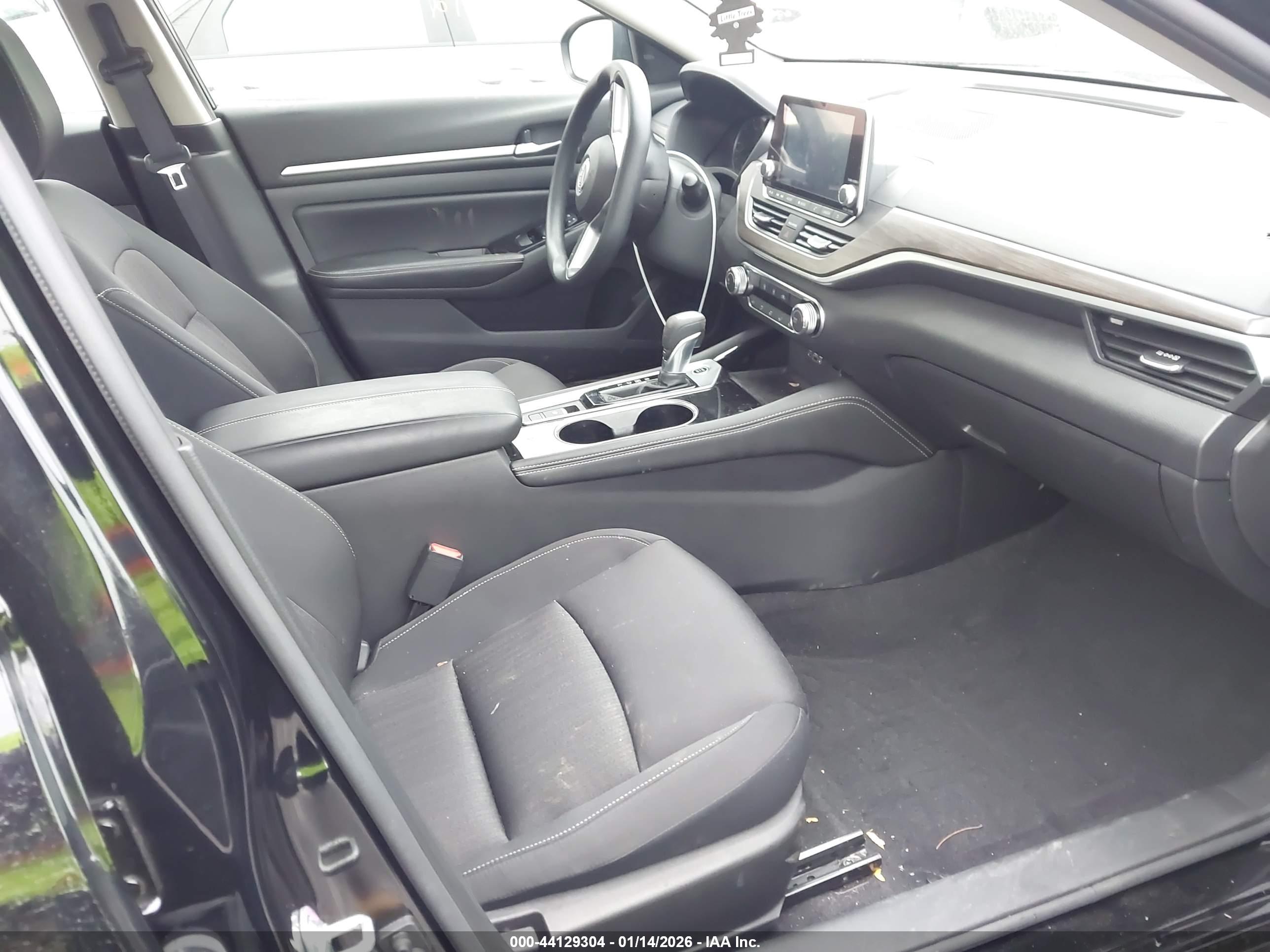 NISSAN ALTIMA image 5