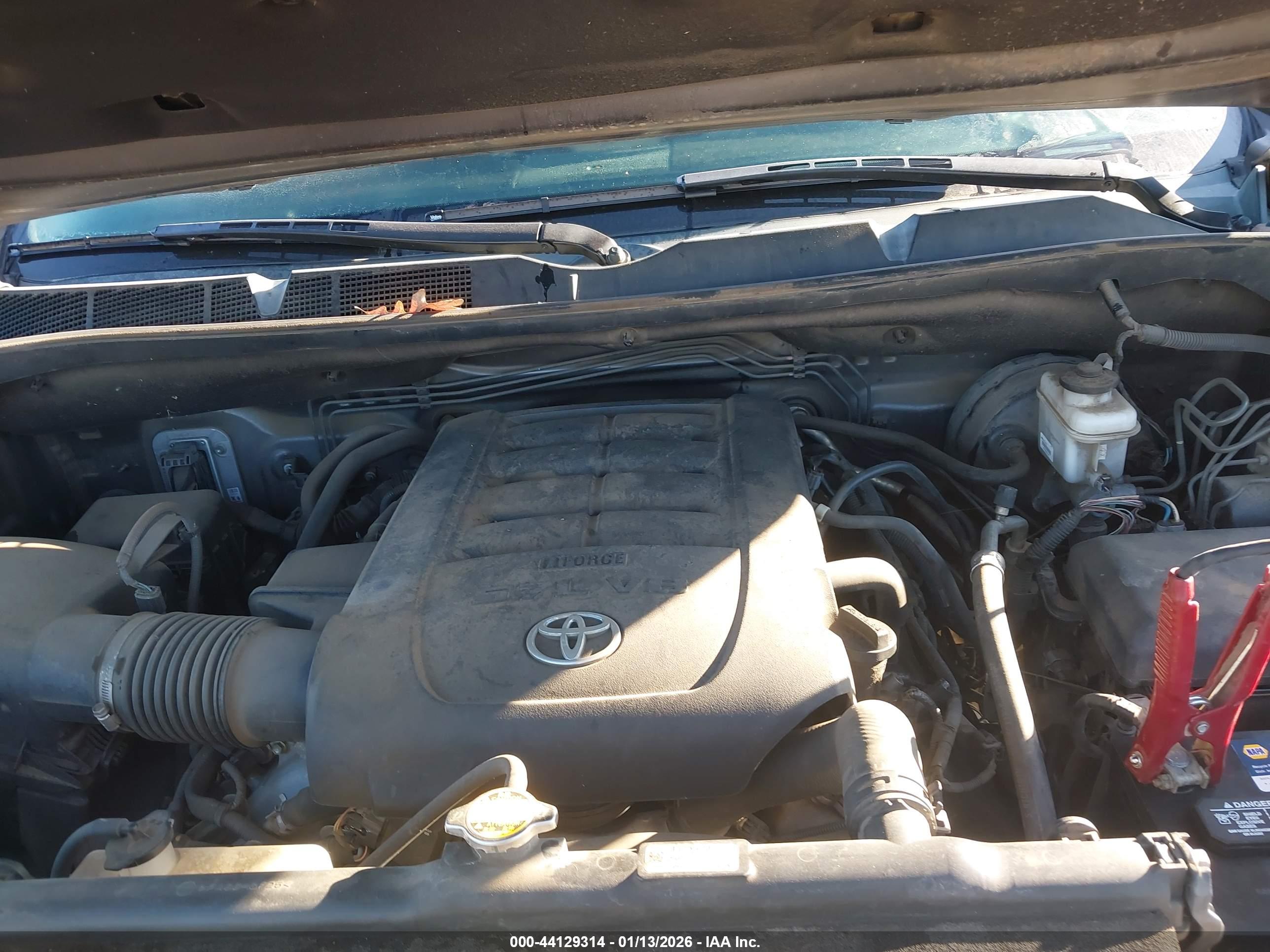 TOYOTA TUNDRA image 10