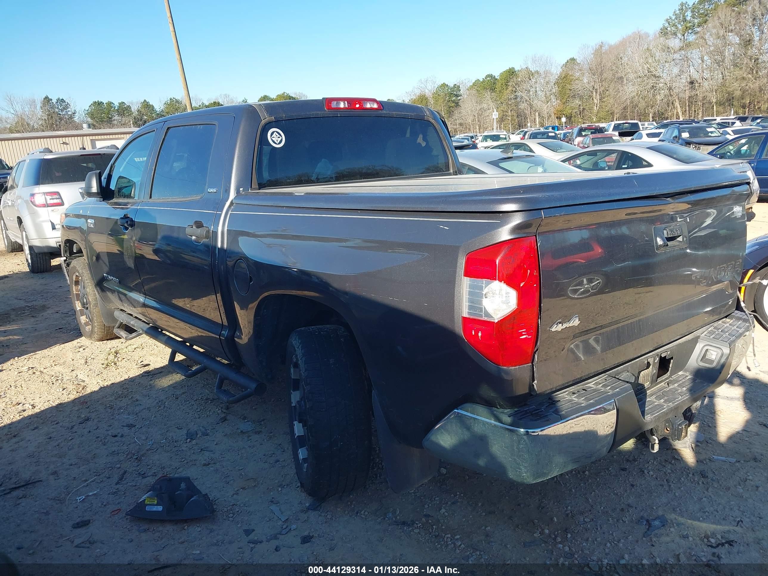 TOYOTA TUNDRA image 3