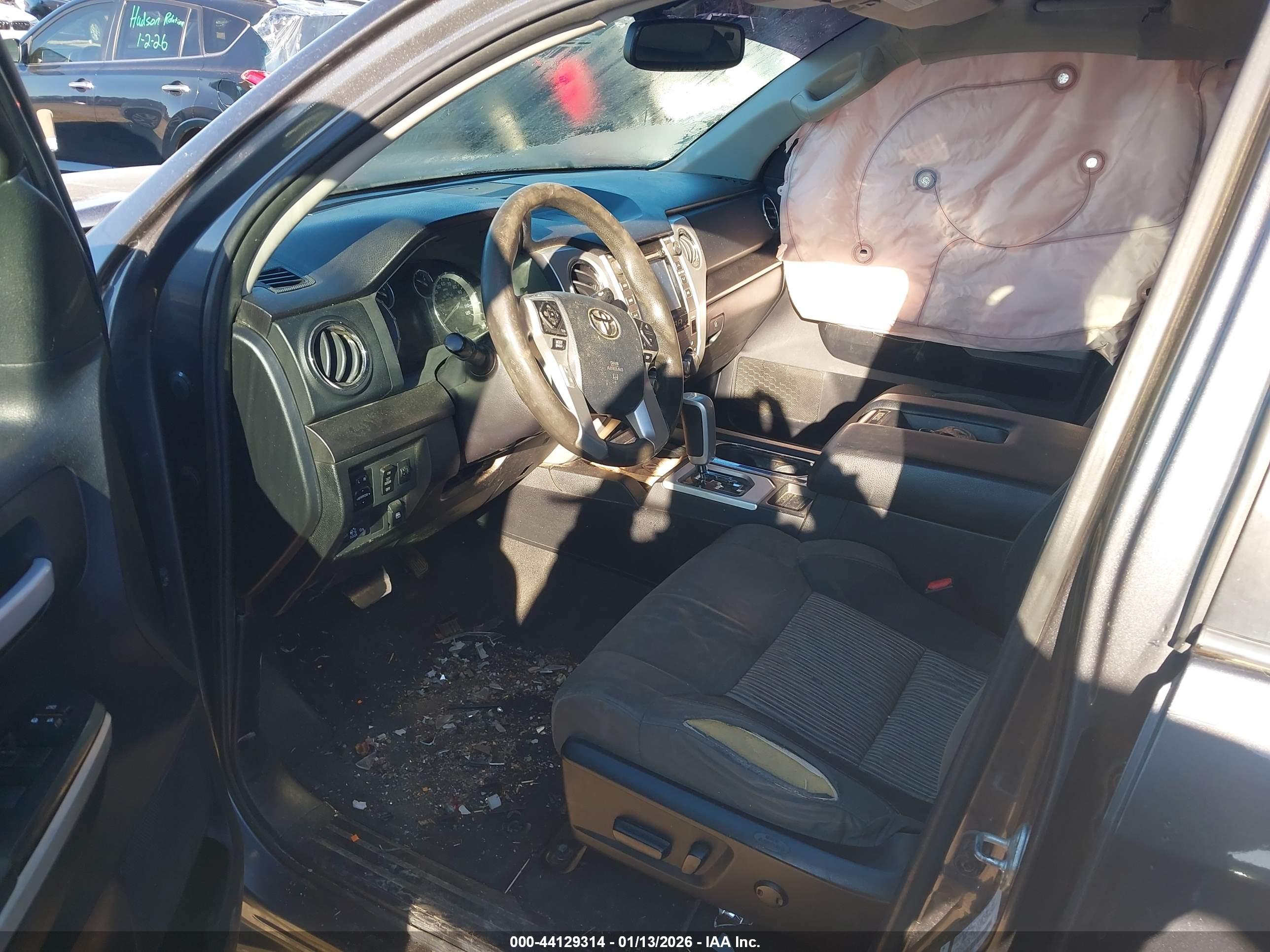 TOYOTA TUNDRA image 5