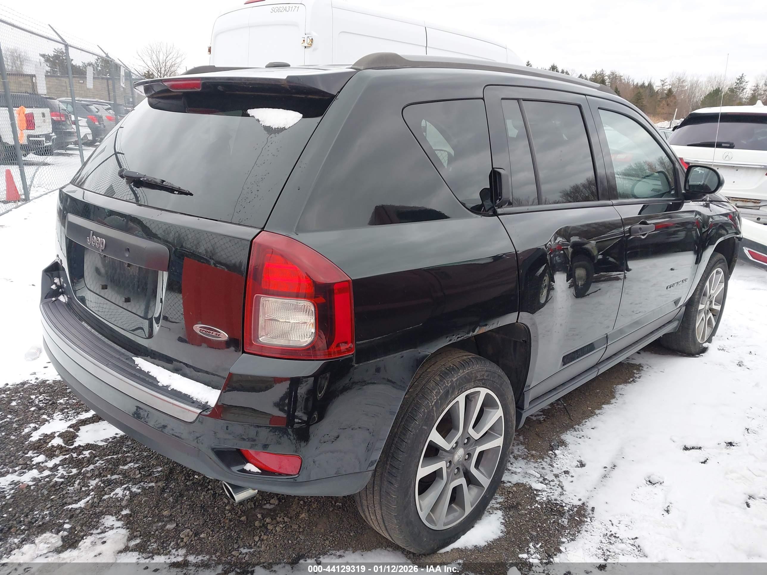 JEEP COMPASS image 4