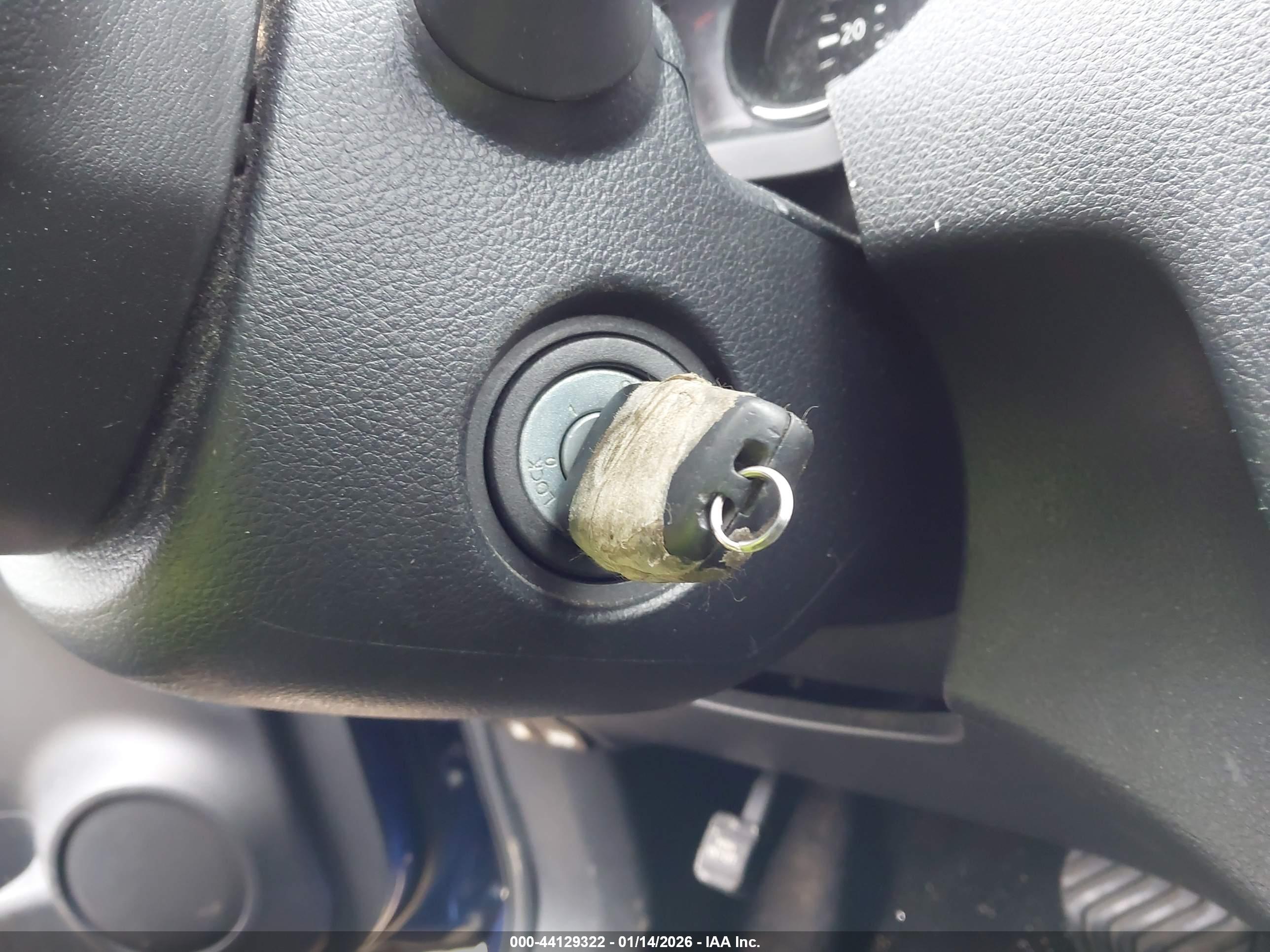NISSAN ROGUE image 11