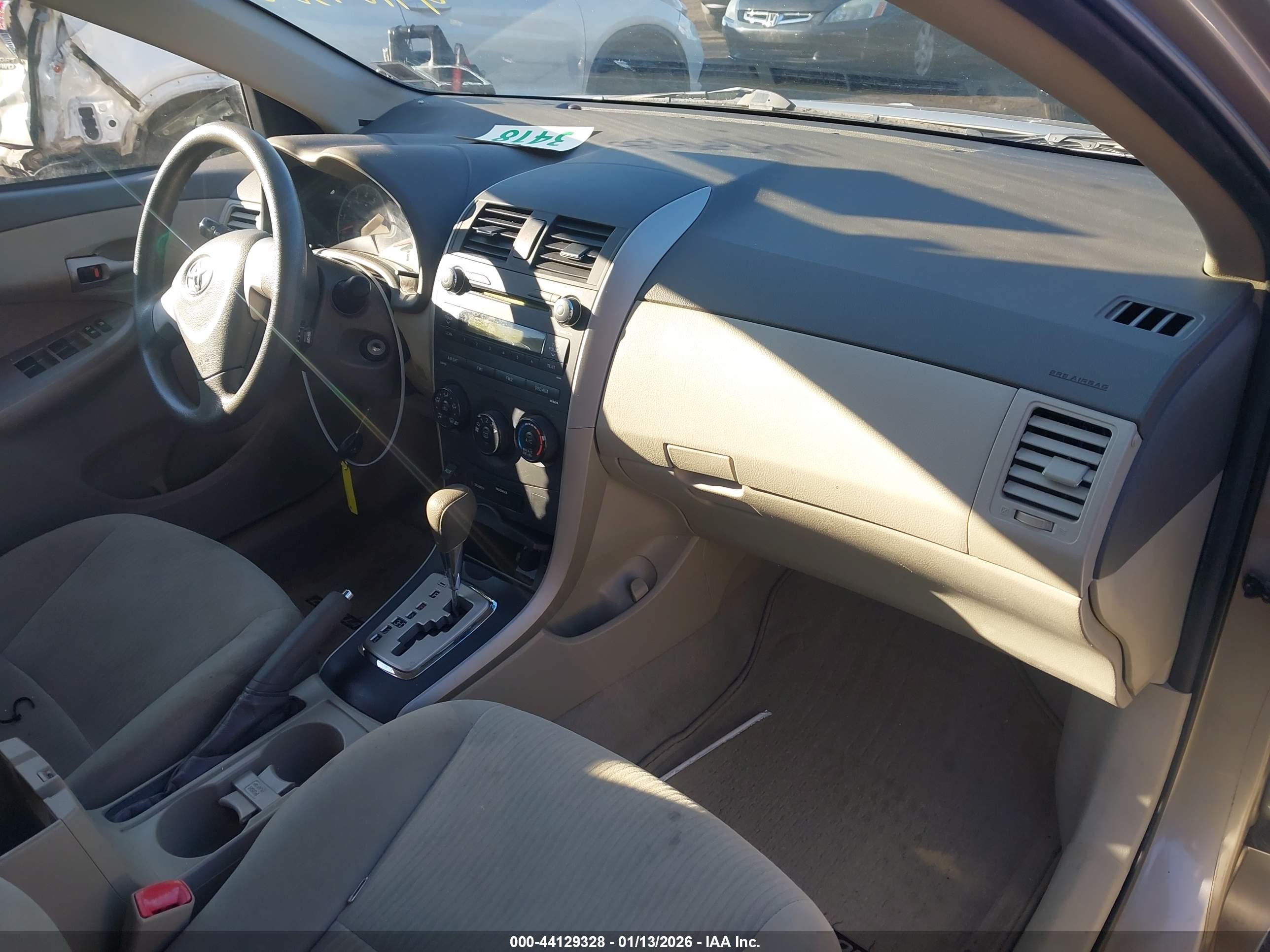 TOYOTA COROLLA image 5