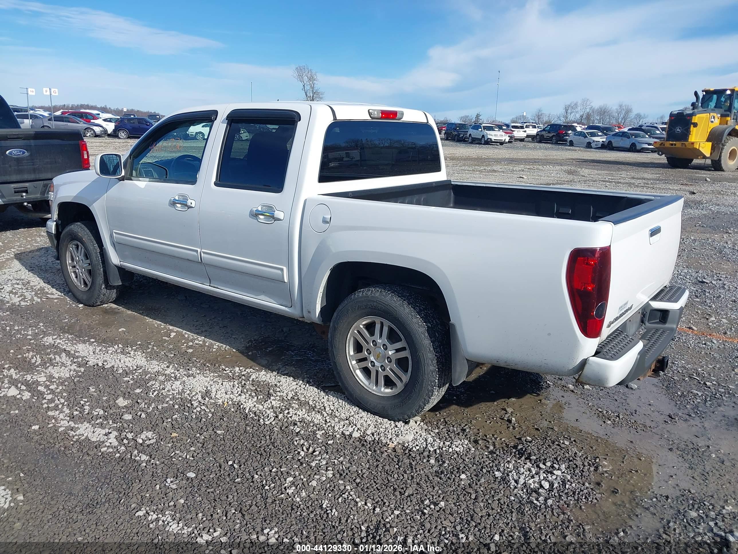CHEVROLET COLORADO image 3