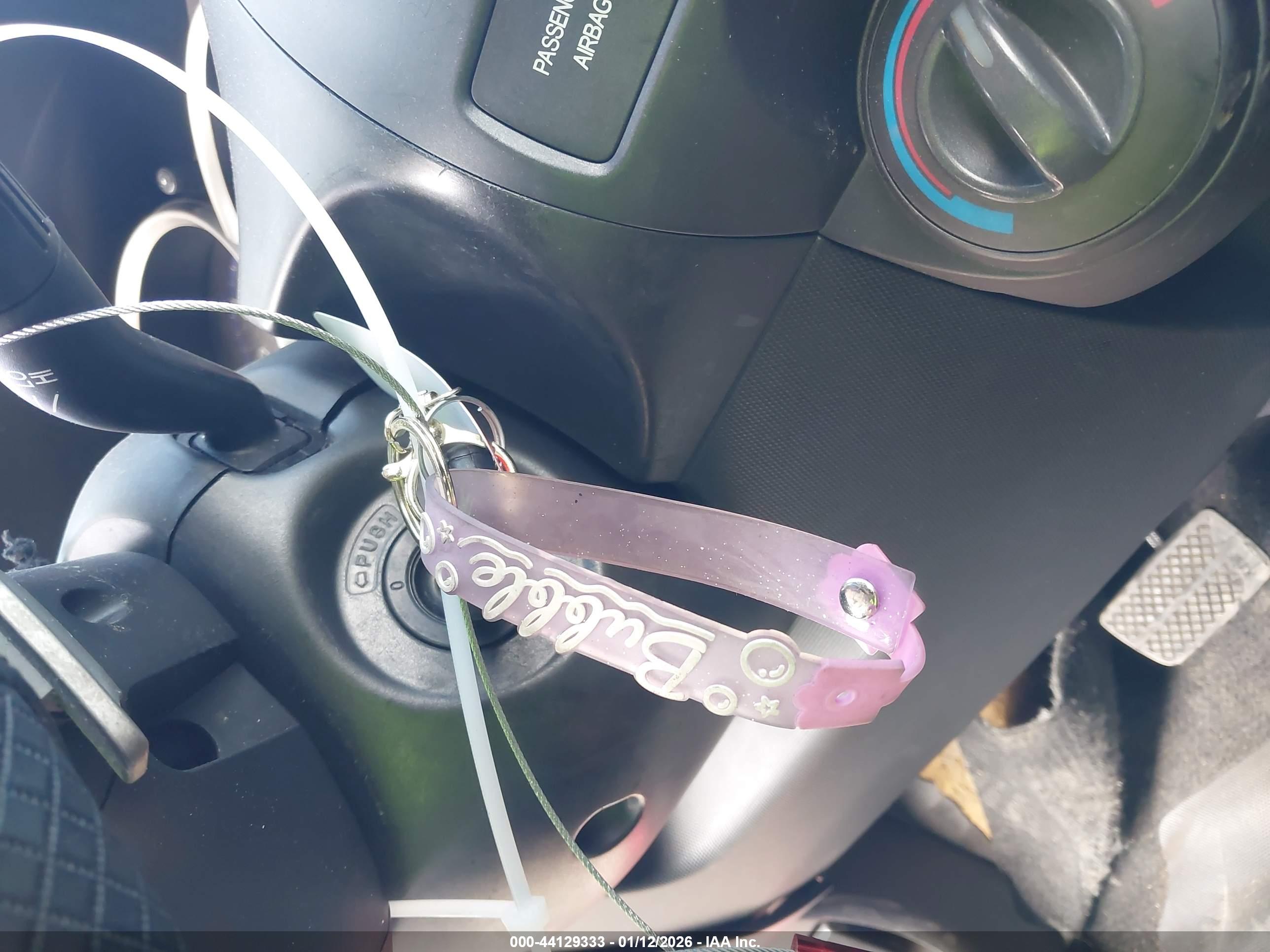 HONDA FIT image 11