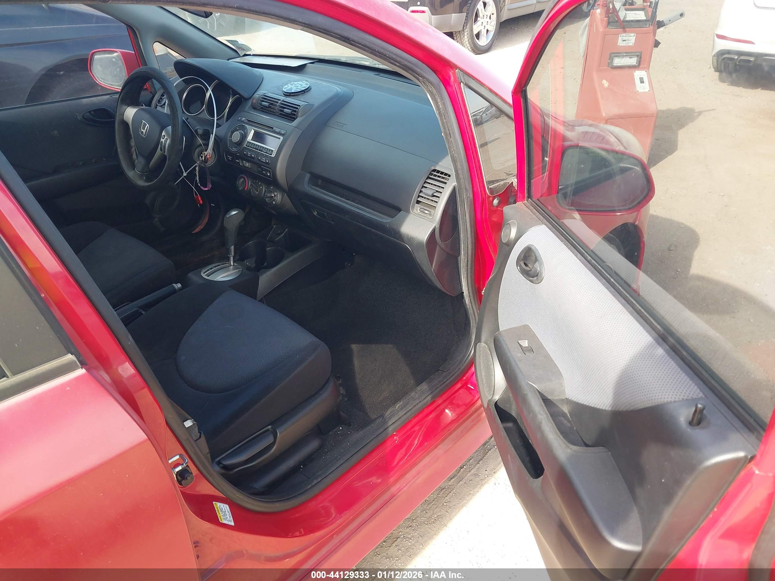HONDA FIT image 5