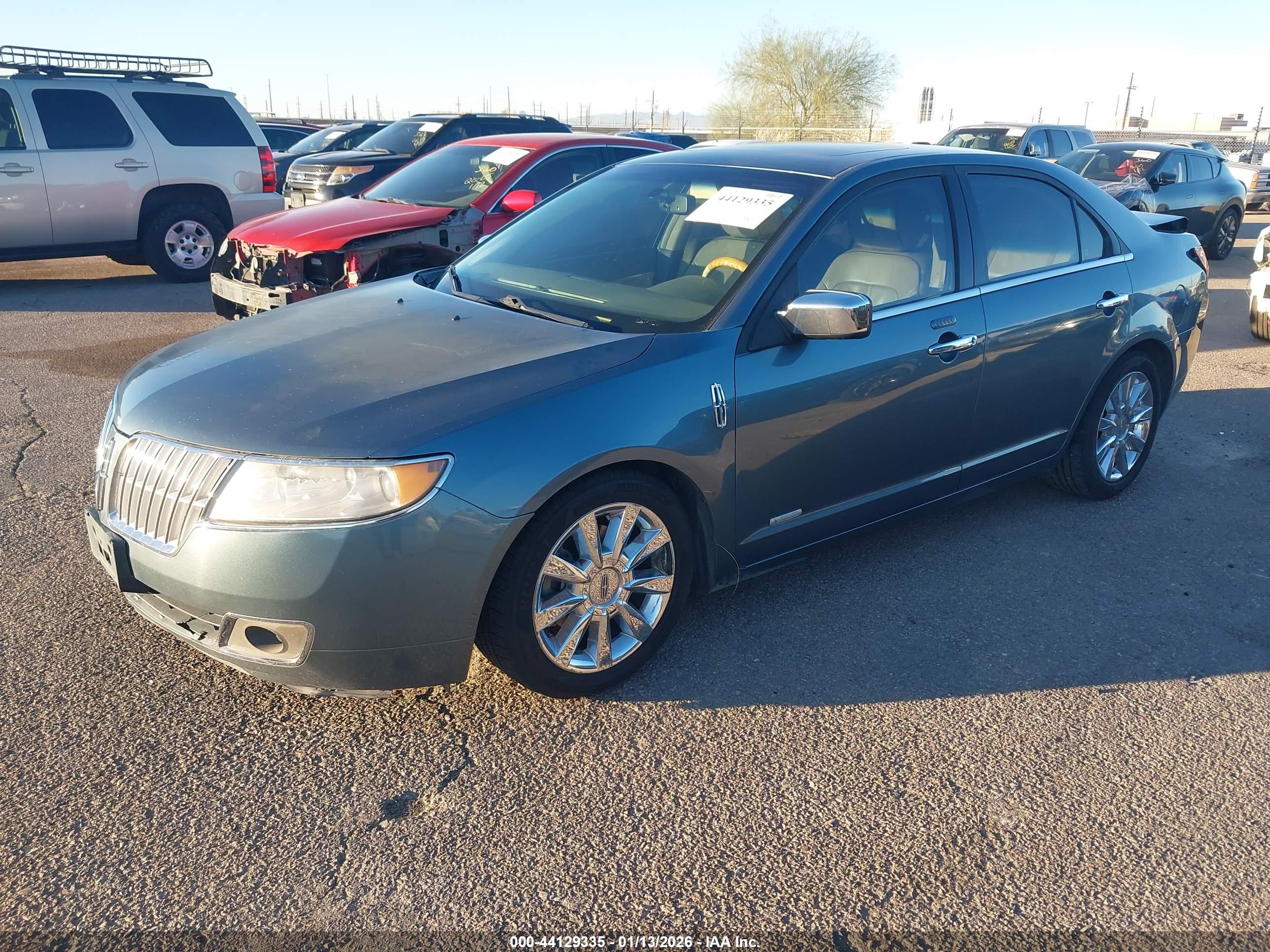 LINCOLN MKZ image 2