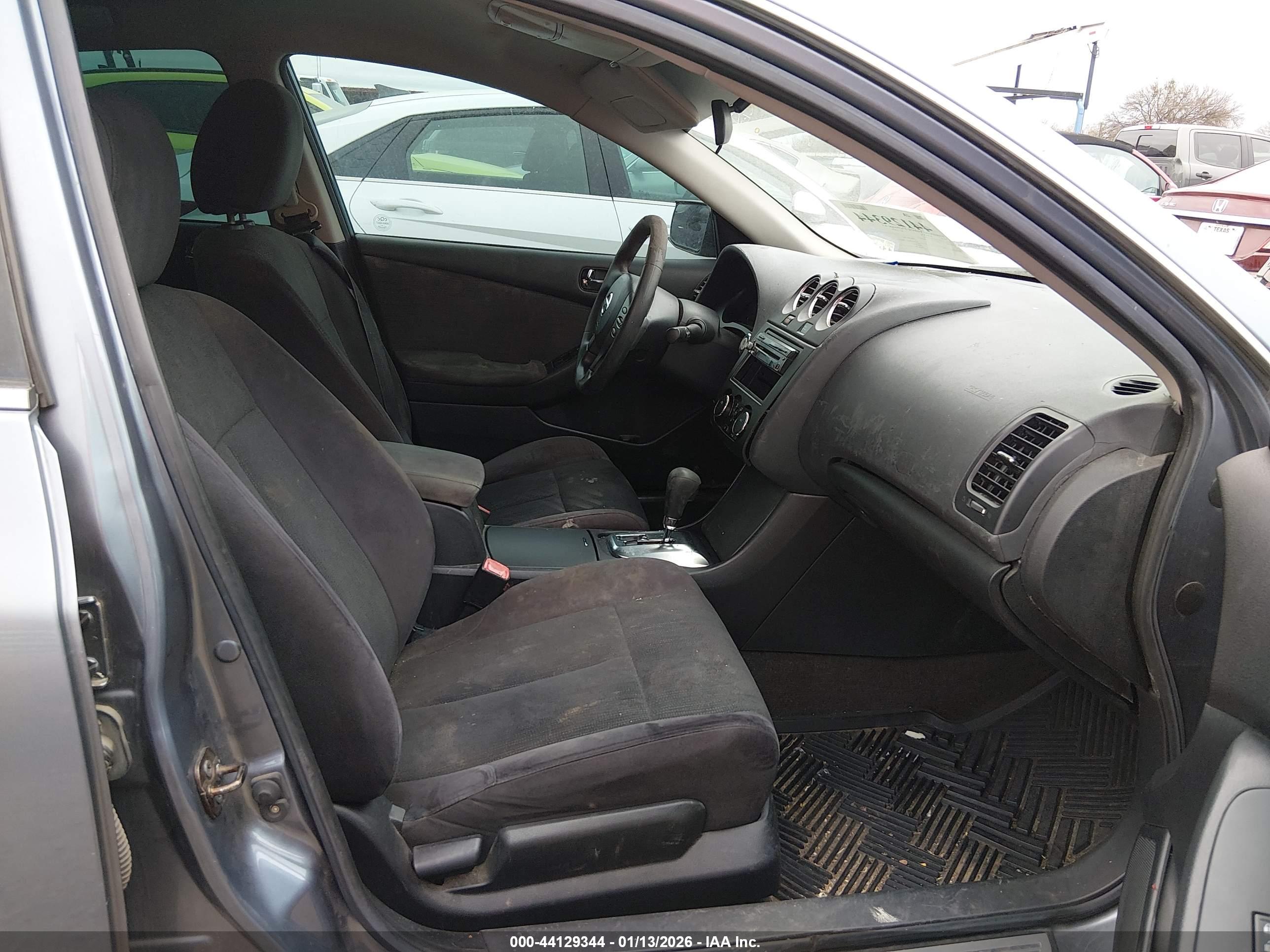 NISSAN ALTIMA image 5