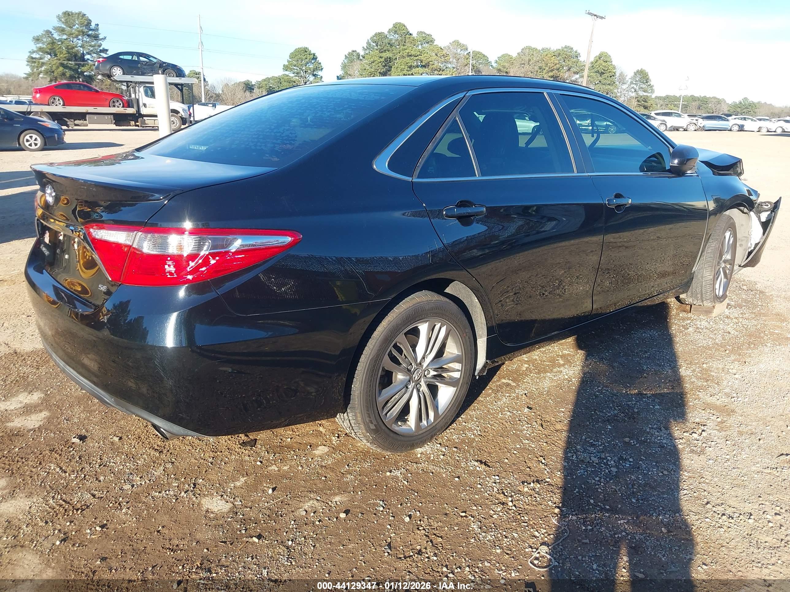 TOYOTA CAMRY image 4