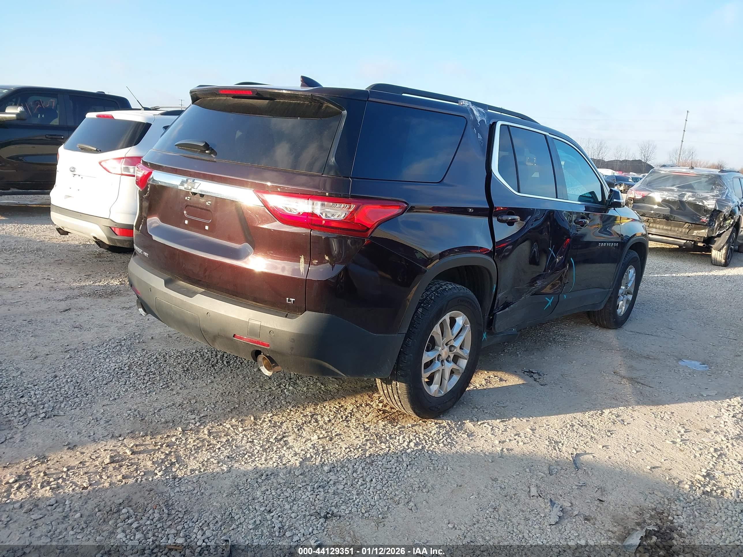 CHEVROLET TRAVERSE image 4