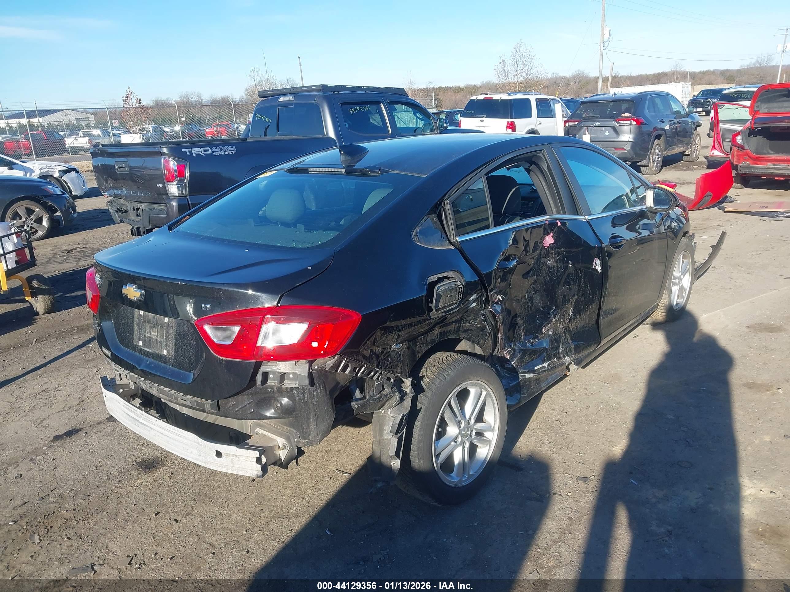 CHEVROLET CRUZE image 4