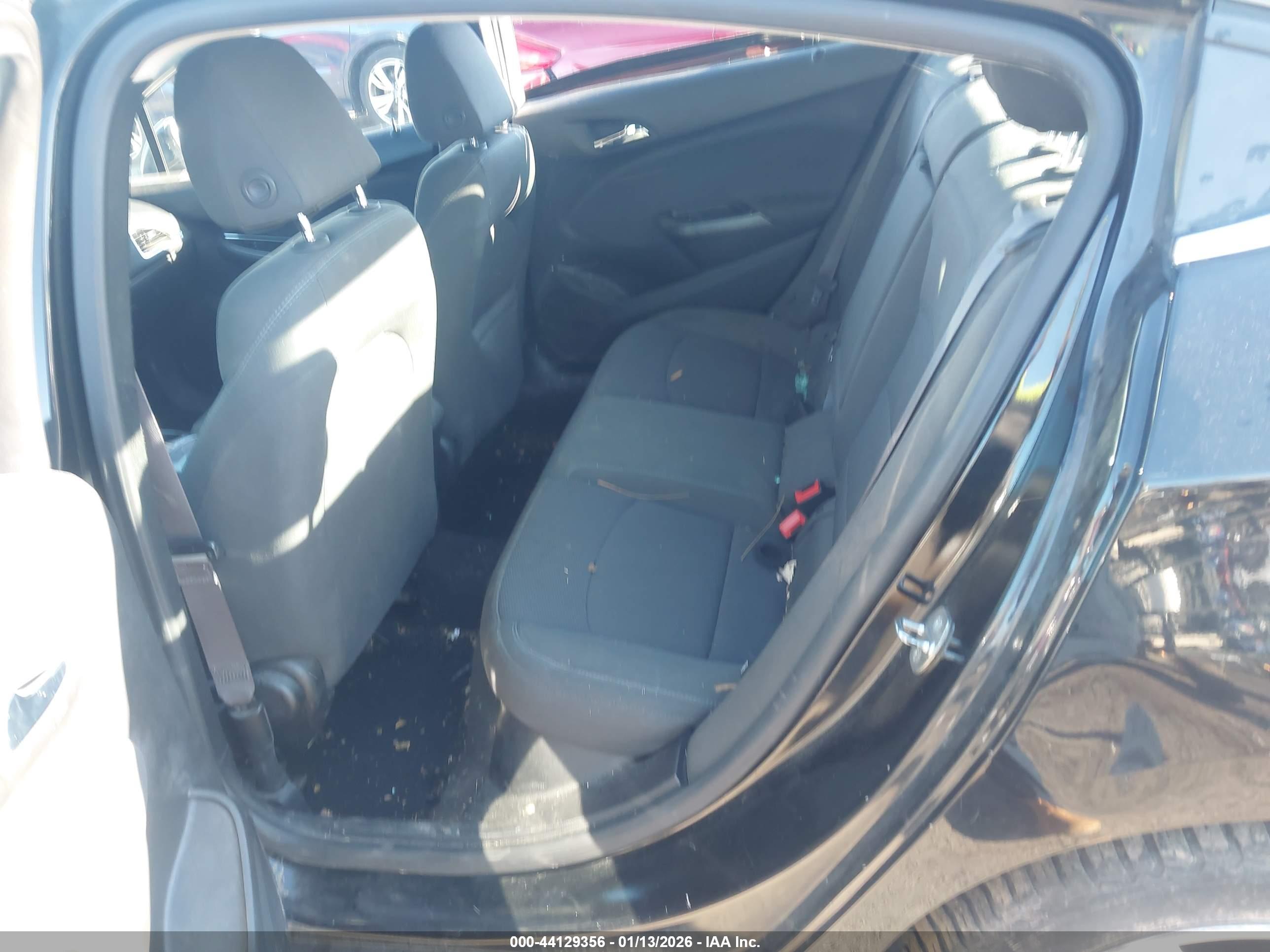 CHEVROLET CRUZE image 8
