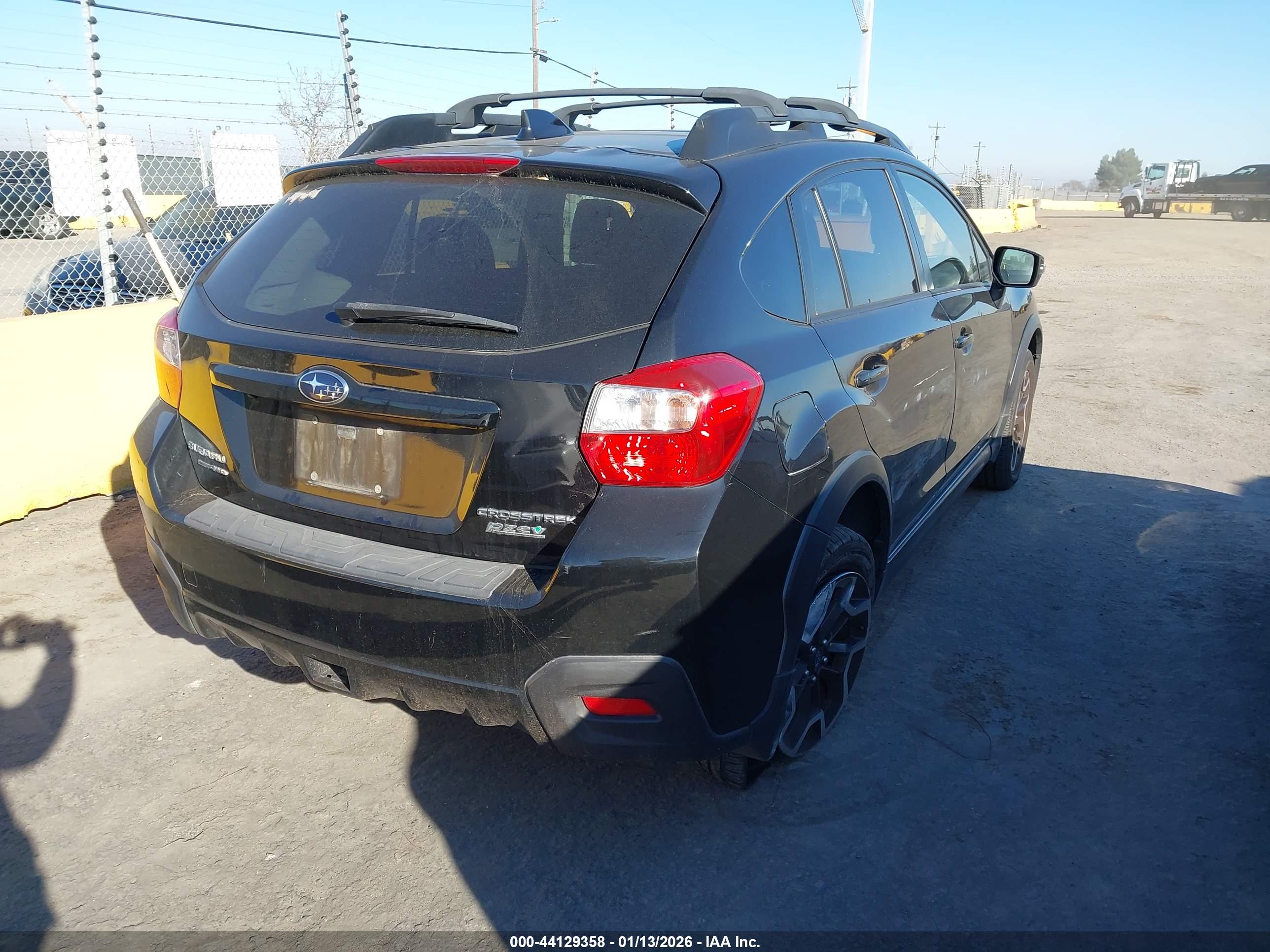 SUBARU CROSSTREK image 4