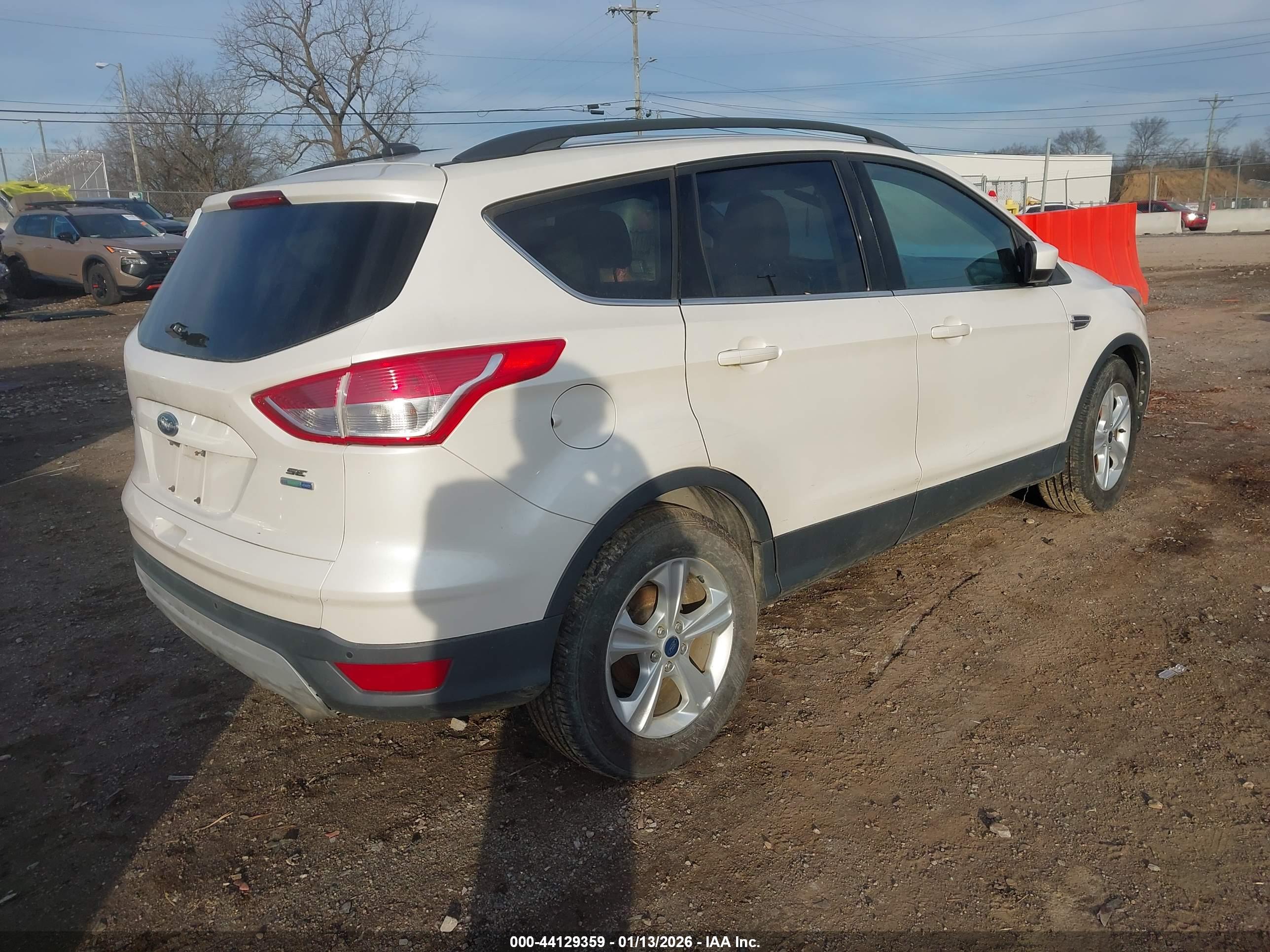 FORD ESCAPE image 4