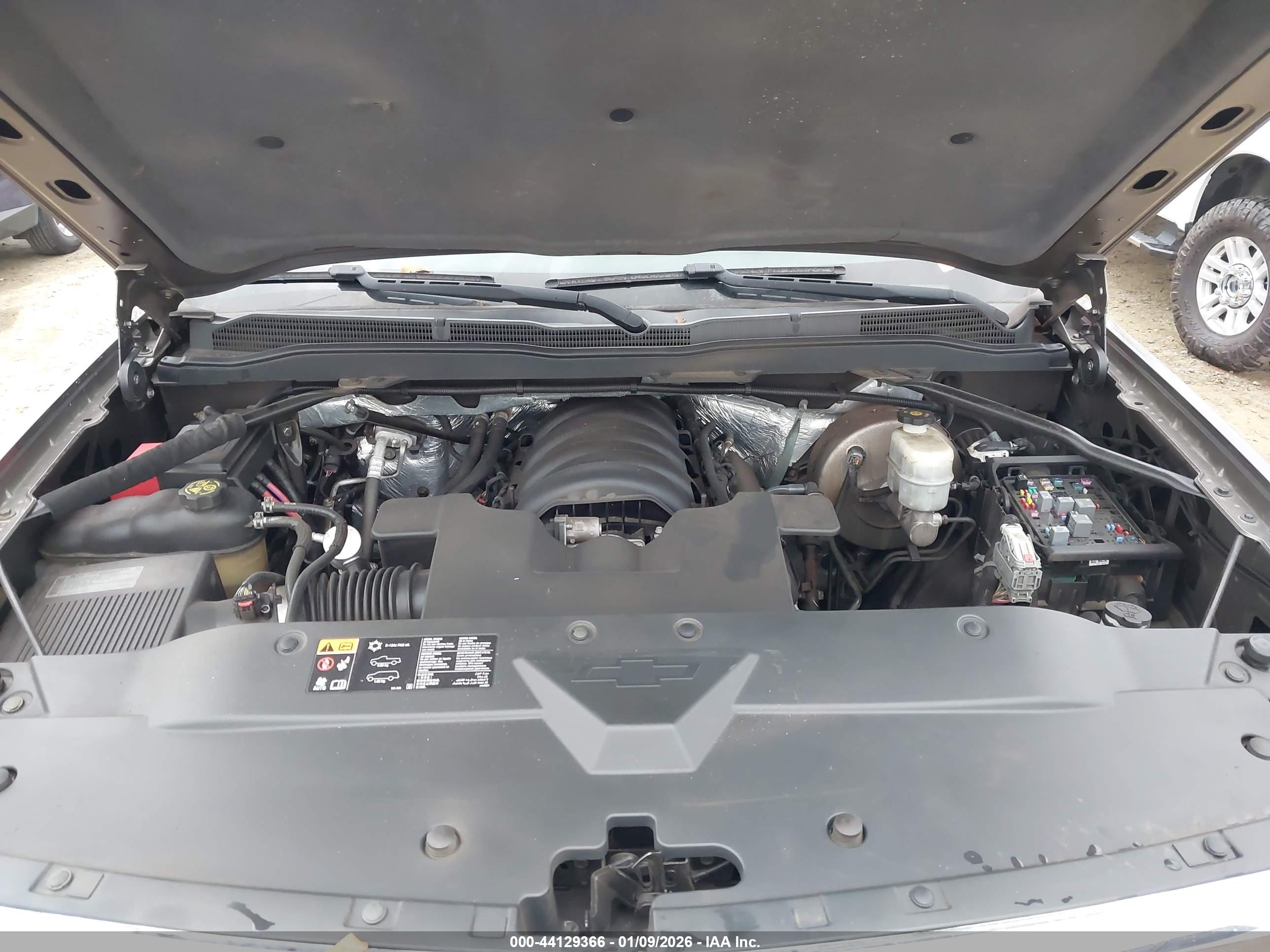 CHEVROLET SILVERADO image 10