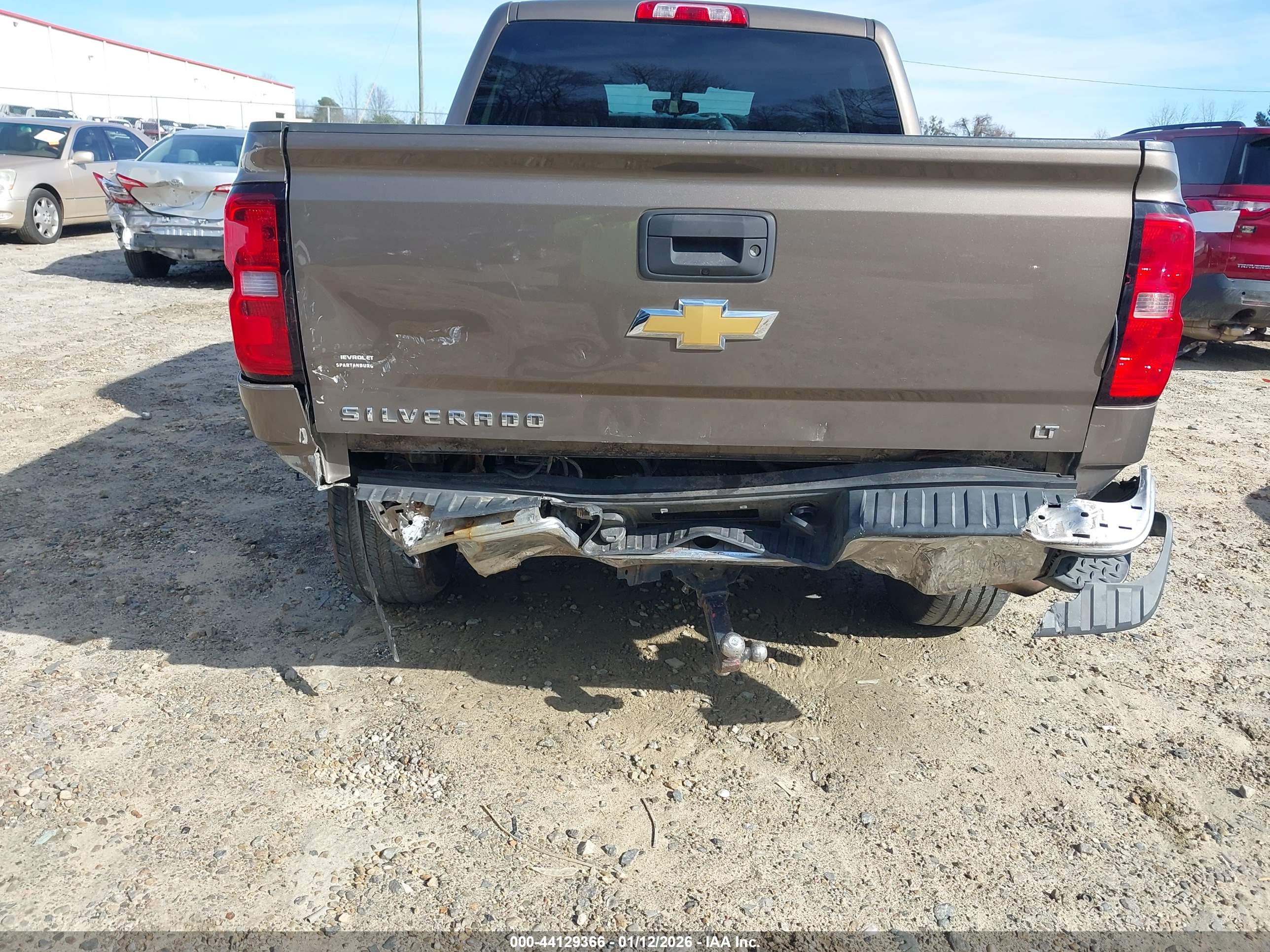 CHEVROLET SILVERADO image 6