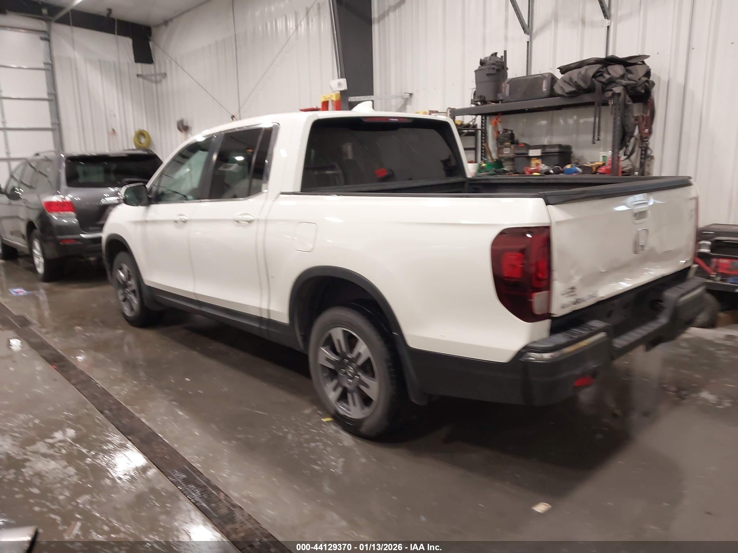 HONDA RIDGELINE image 3