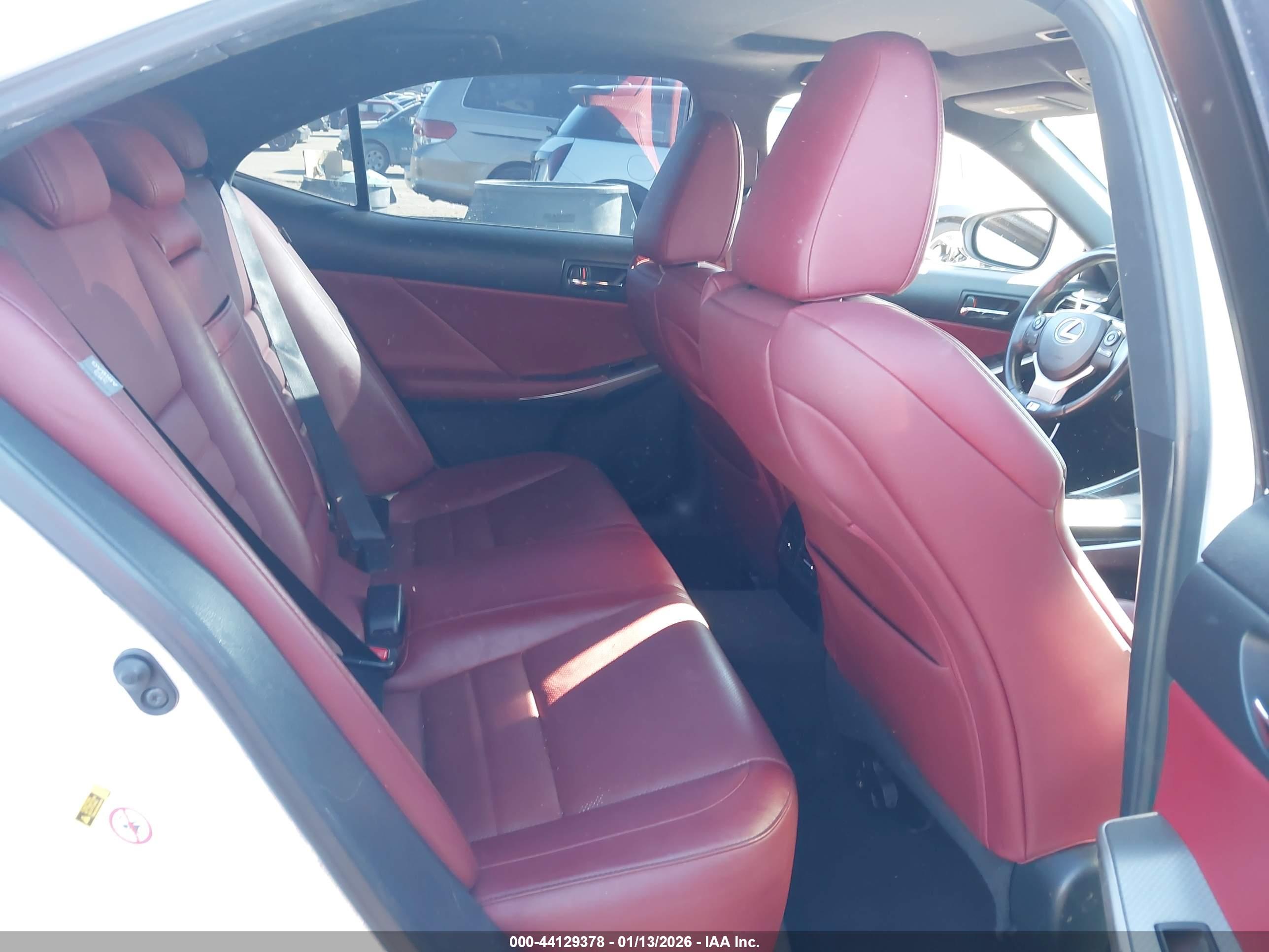 LEXUS IS image 8