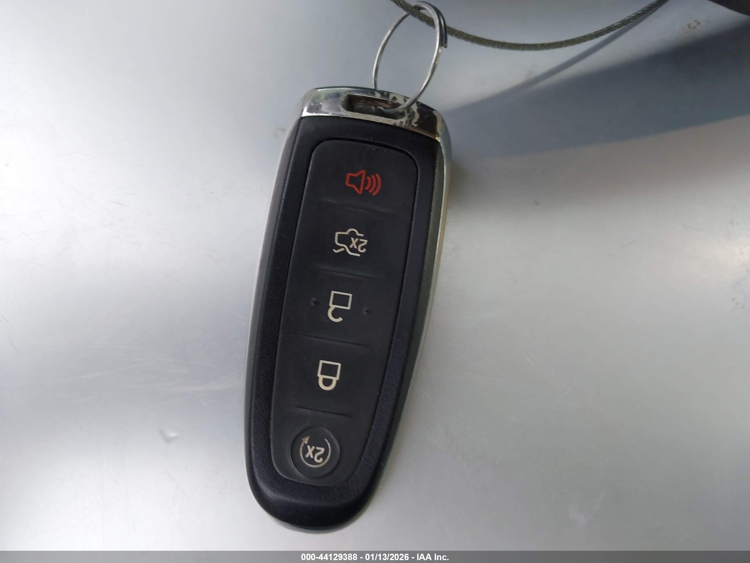 FORD ESCAPE image 11