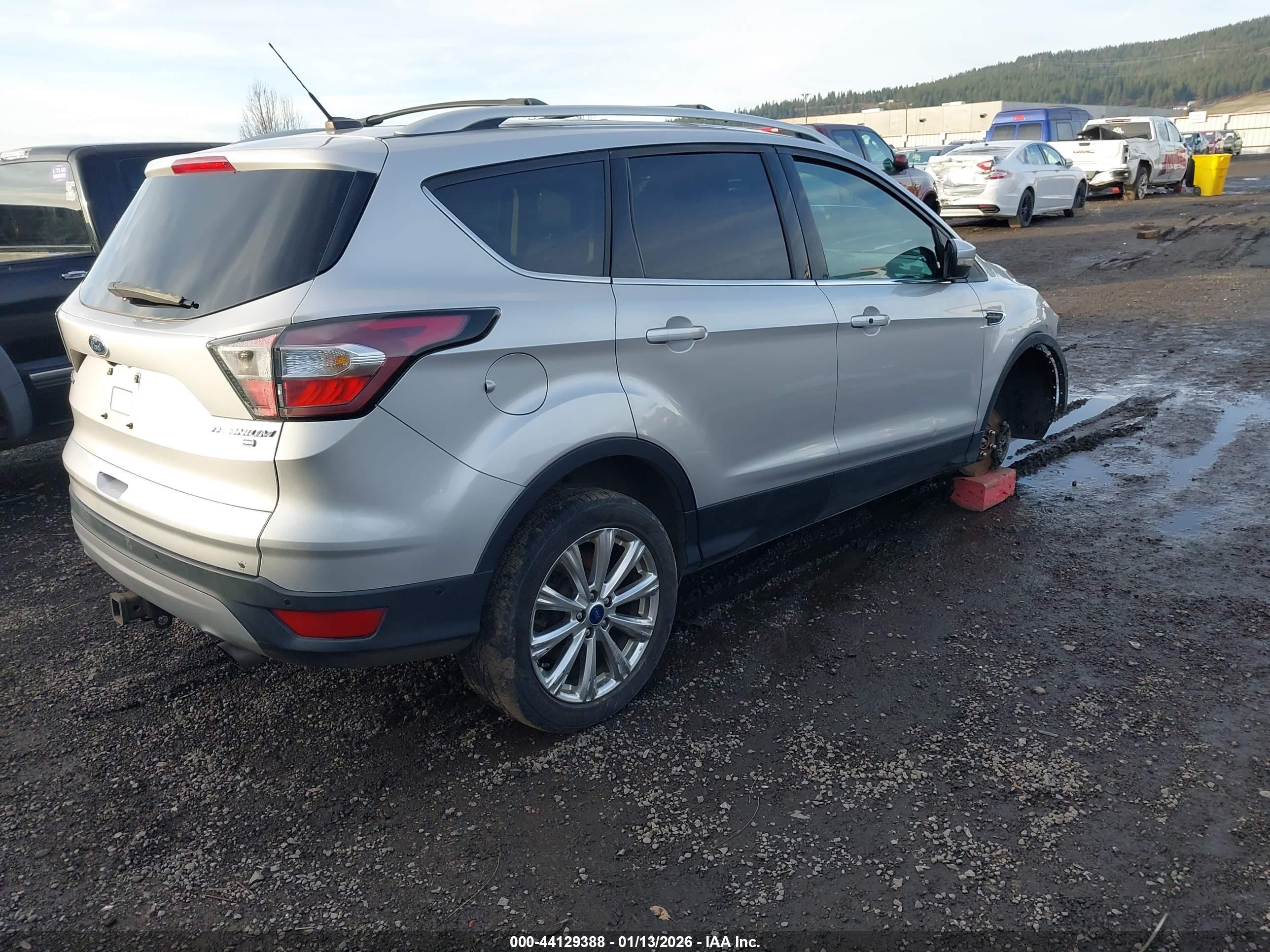 FORD ESCAPE image 4