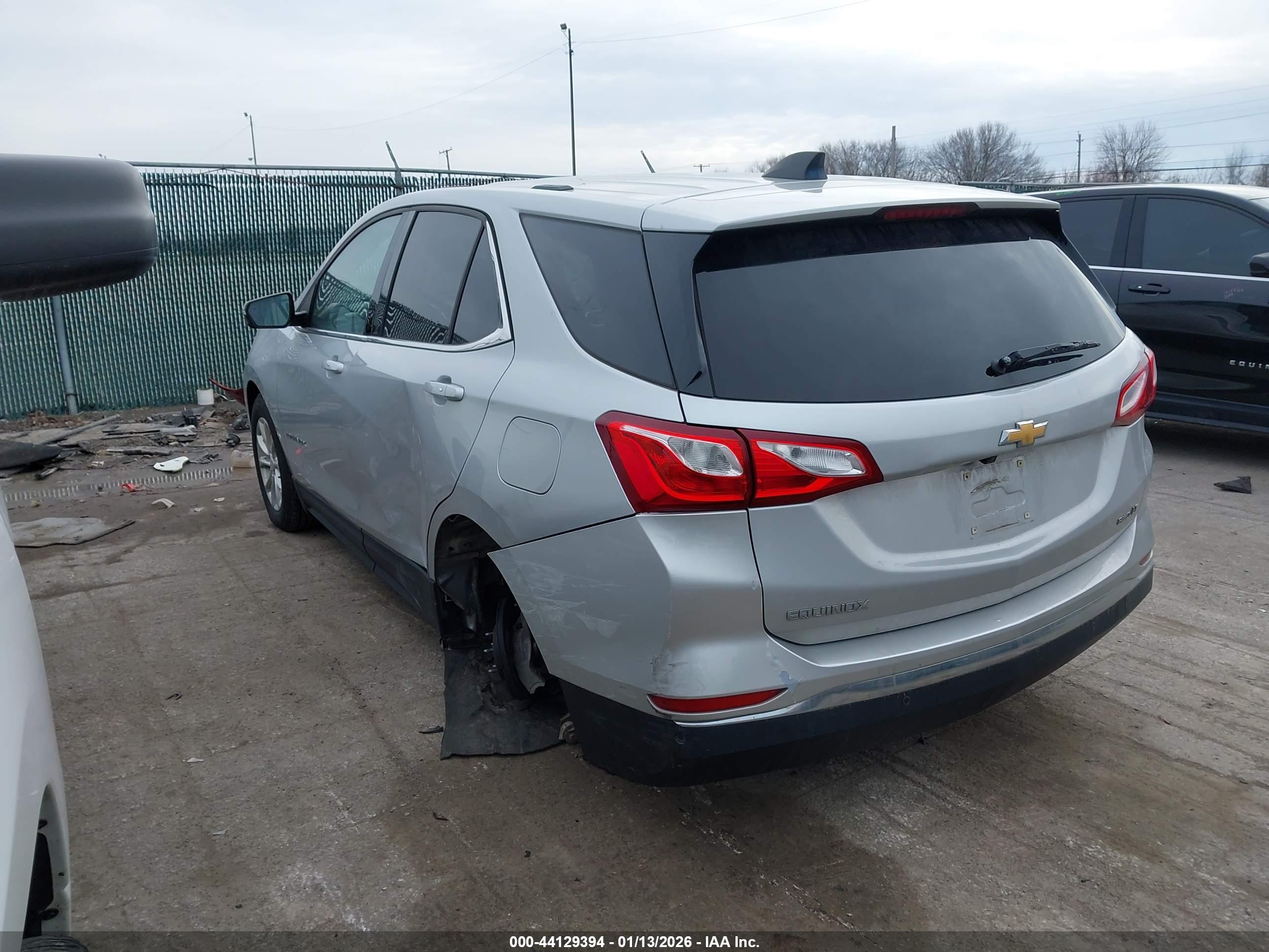 CHEVROLET EQUINOX image 3
