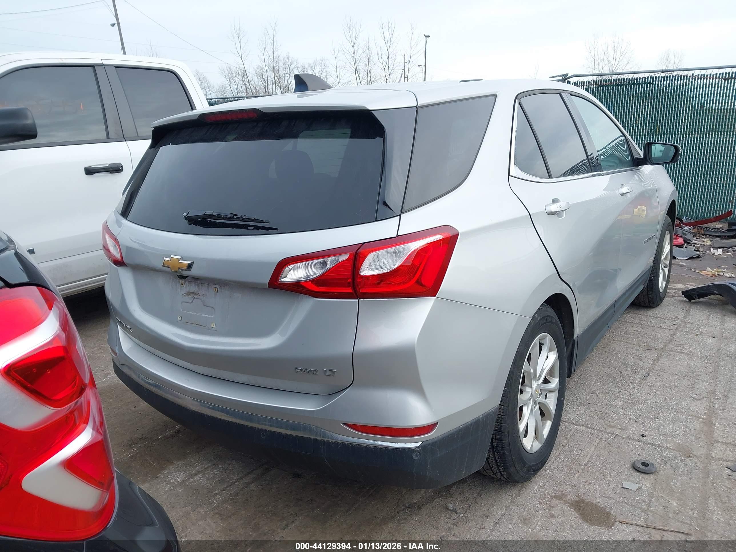 CHEVROLET EQUINOX image 4