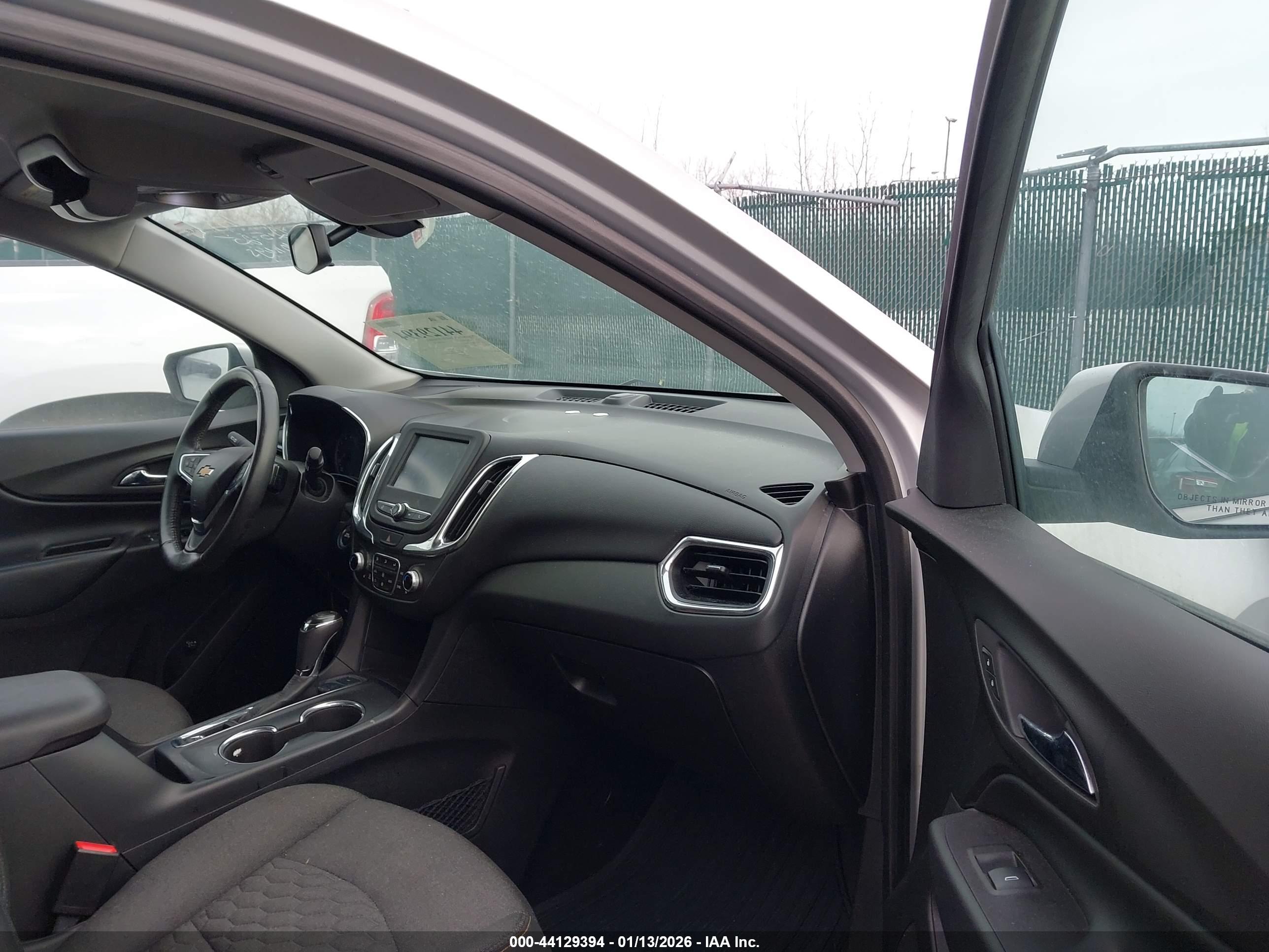 CHEVROLET EQUINOX image 5