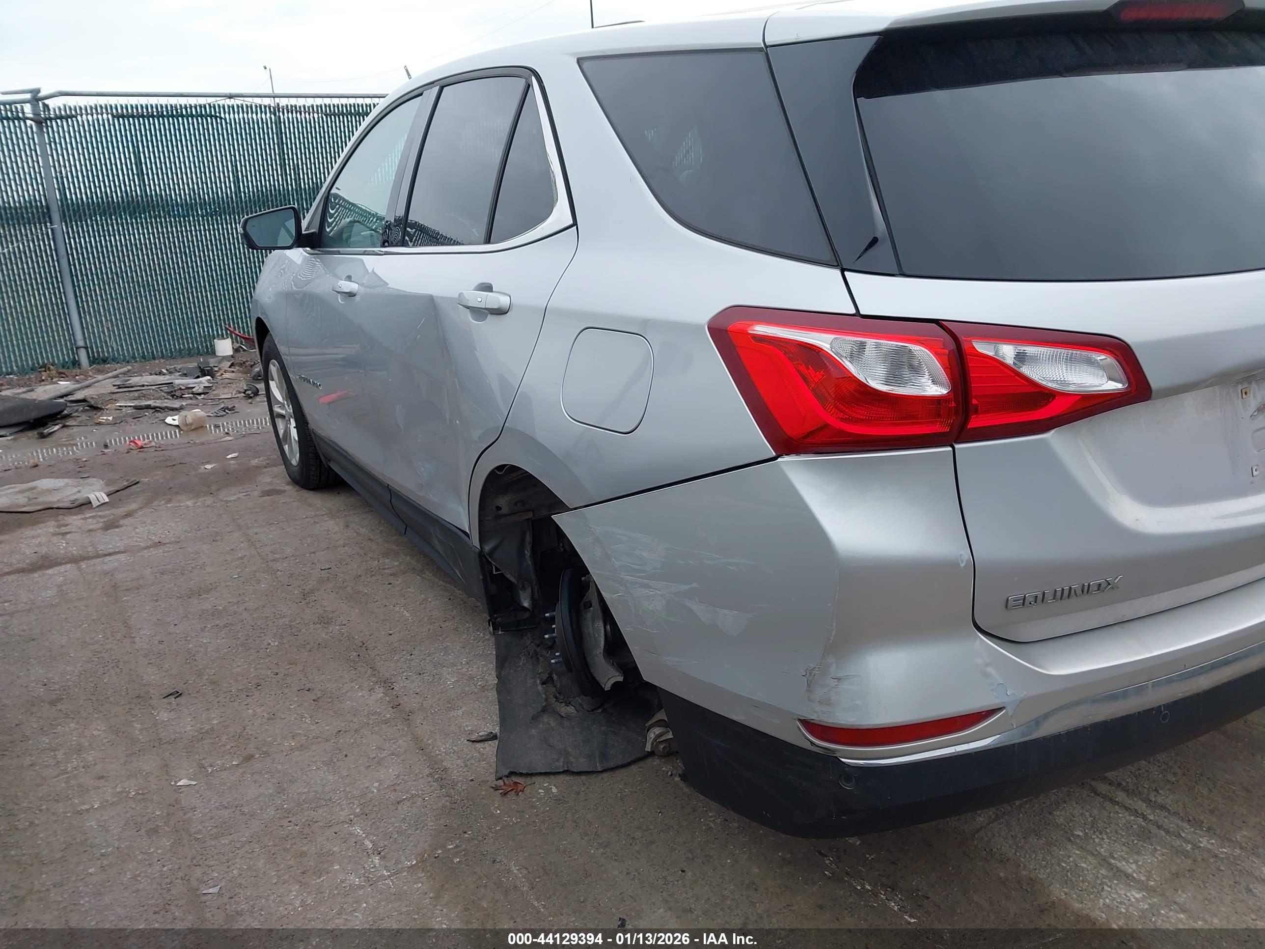 CHEVROLET EQUINOX image 6