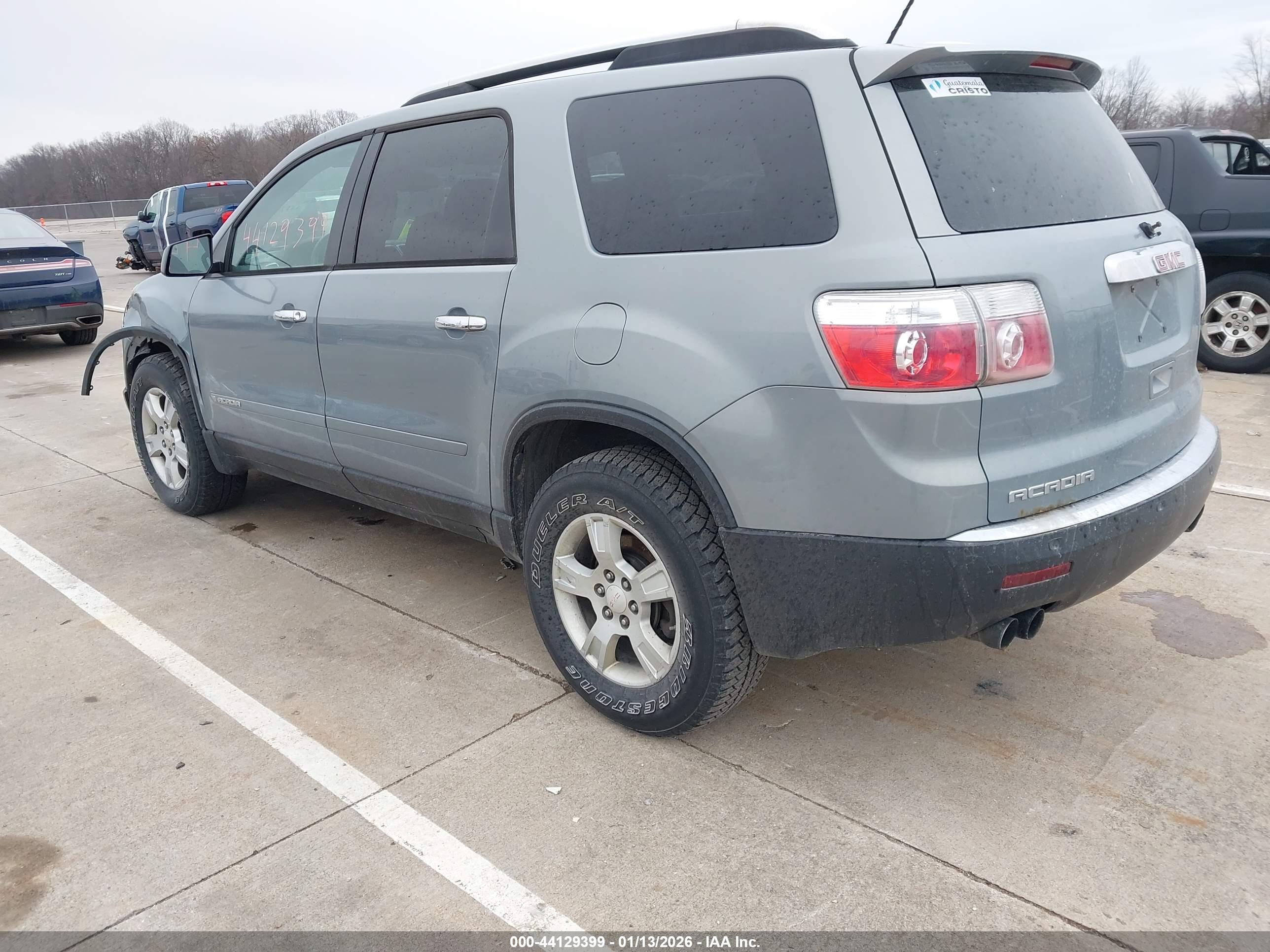 GMC ACADIA image 3