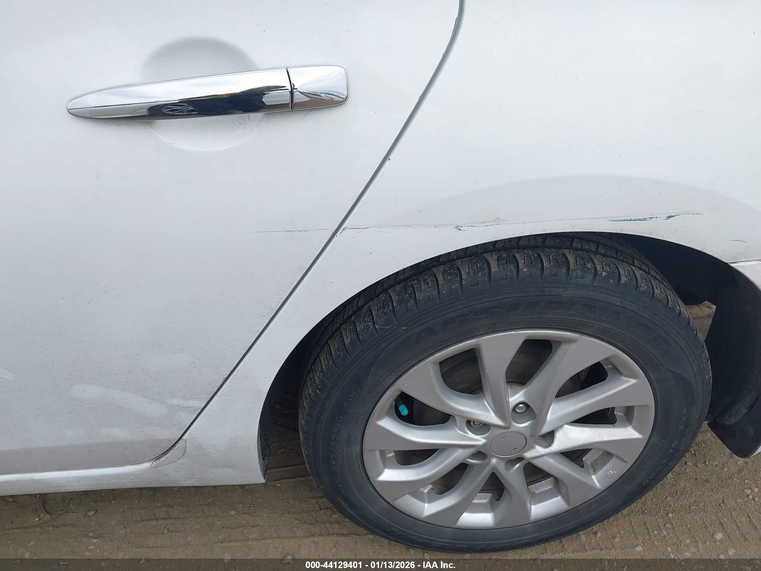 NISSAN SENTRA image 6