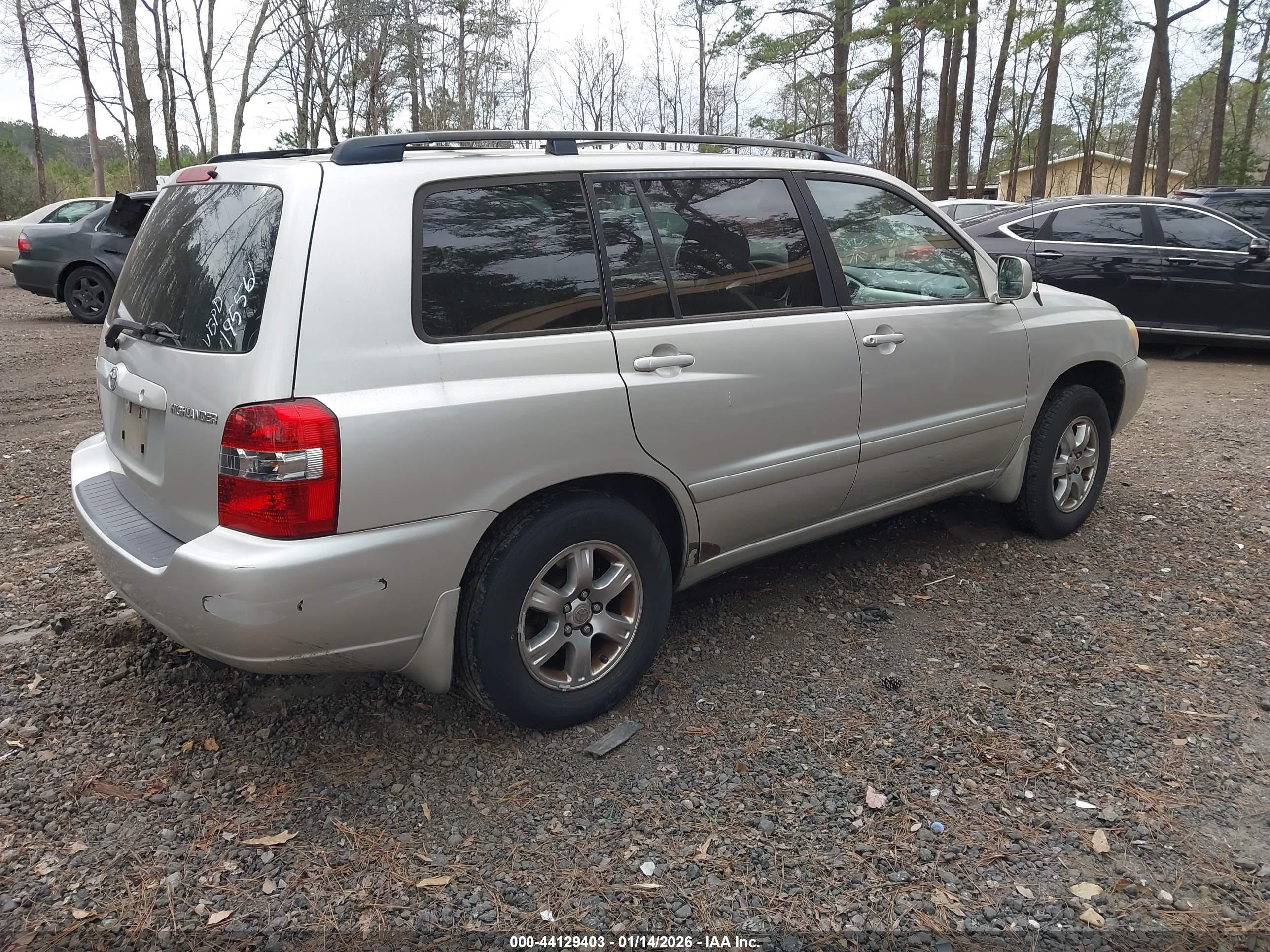 TOYOTA HIGHLANDER image 4