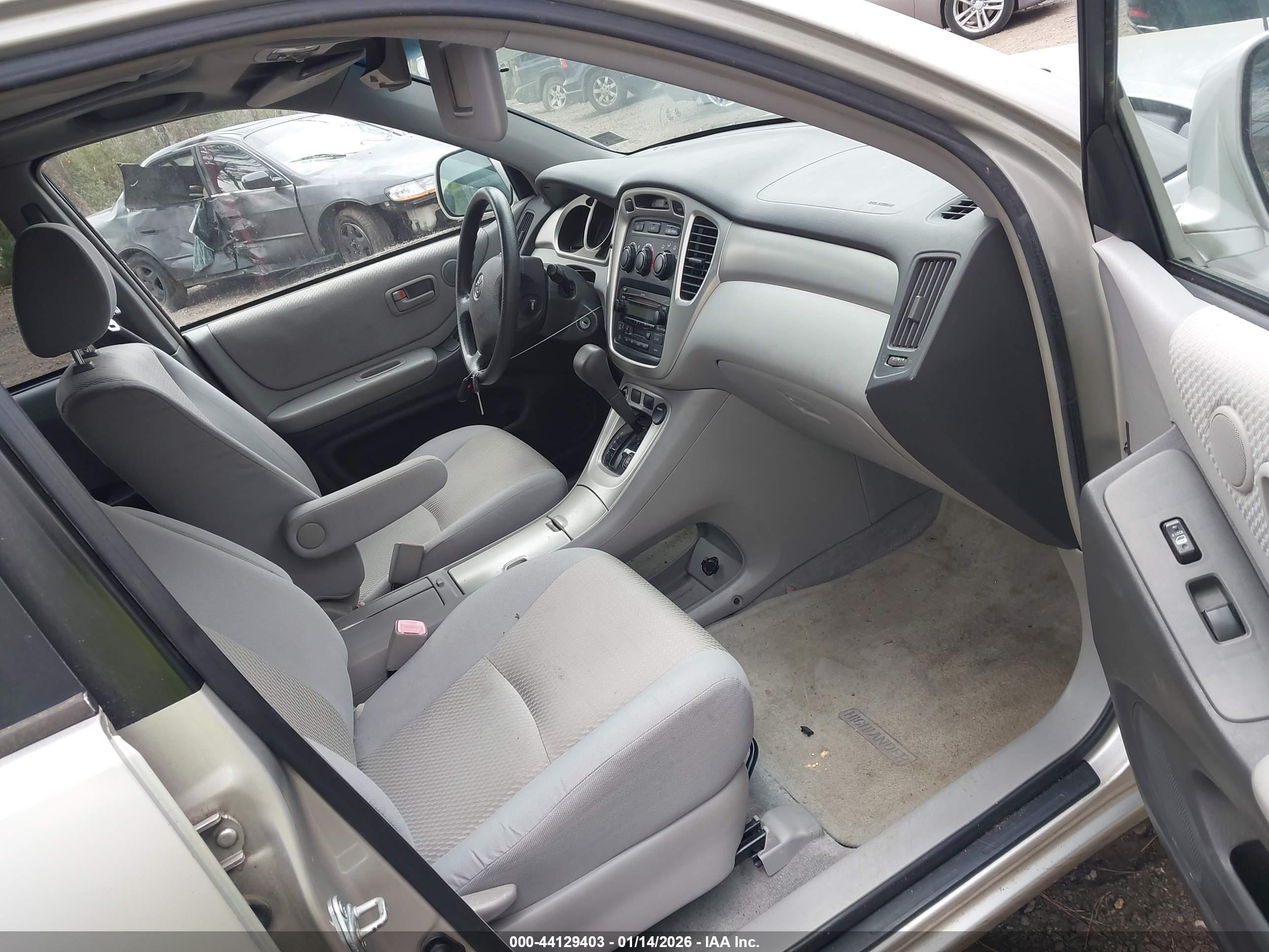 TOYOTA HIGHLANDER image 5