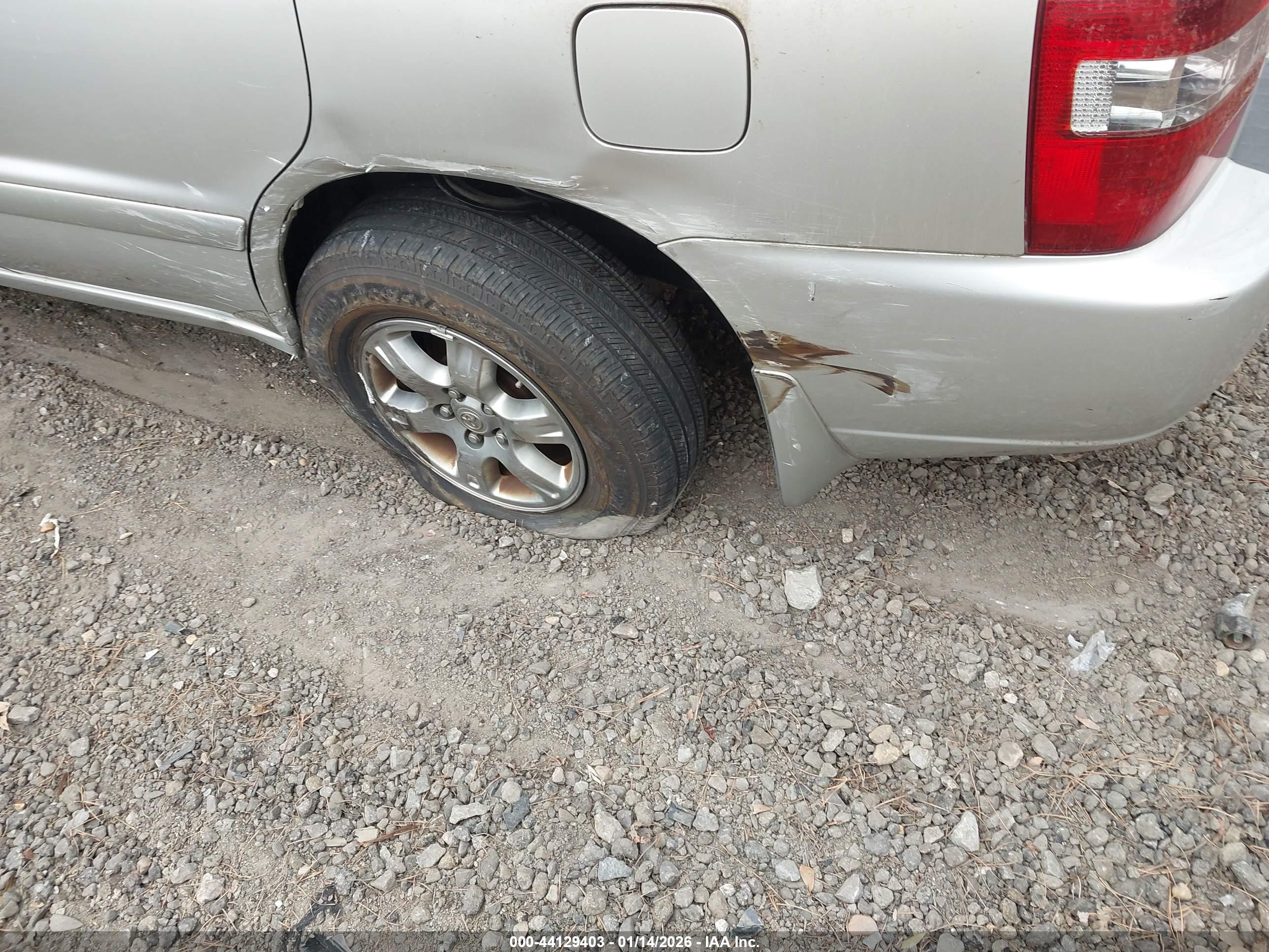 TOYOTA HIGHLANDER image 6