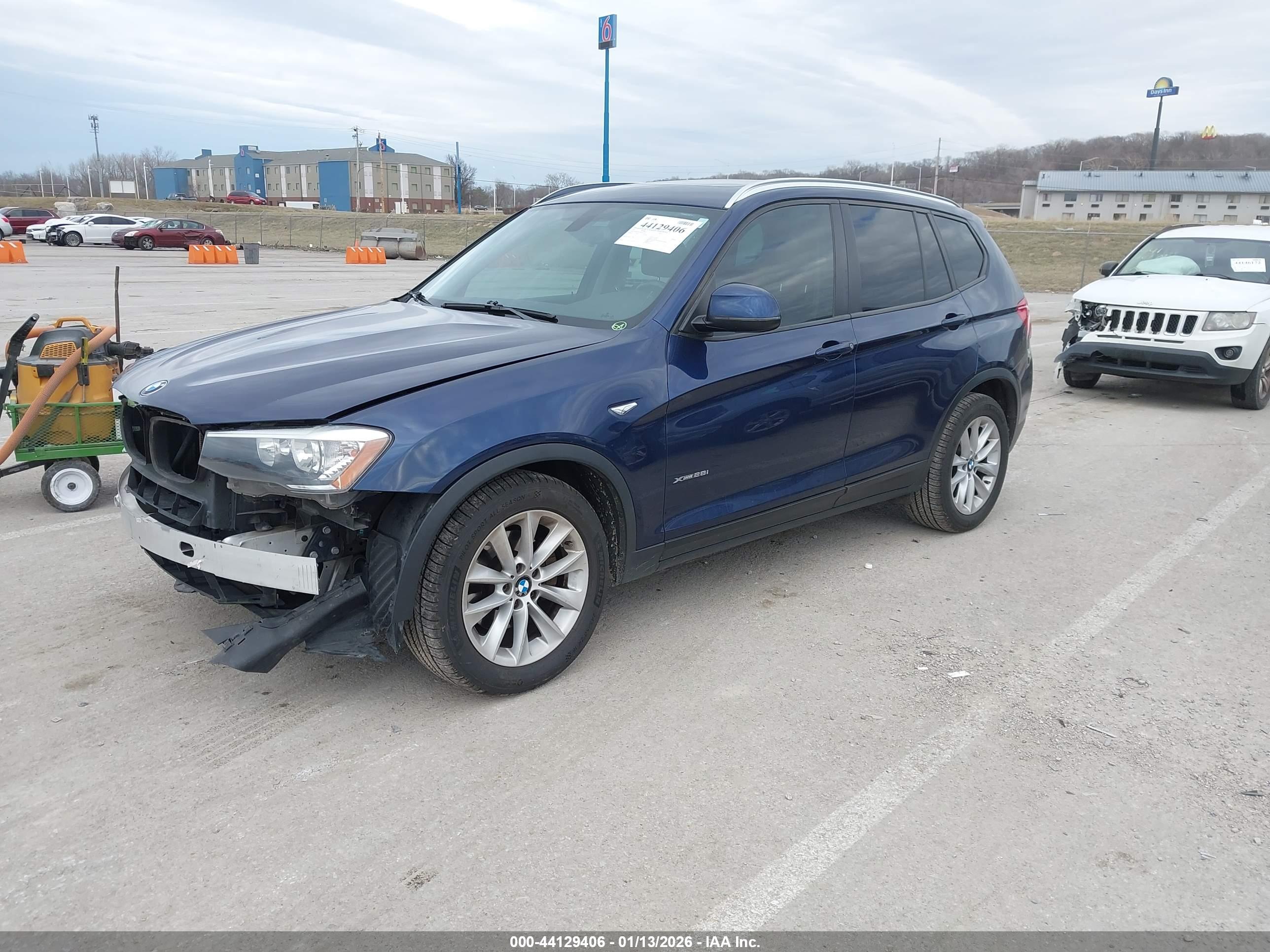 BMW X3 image 2