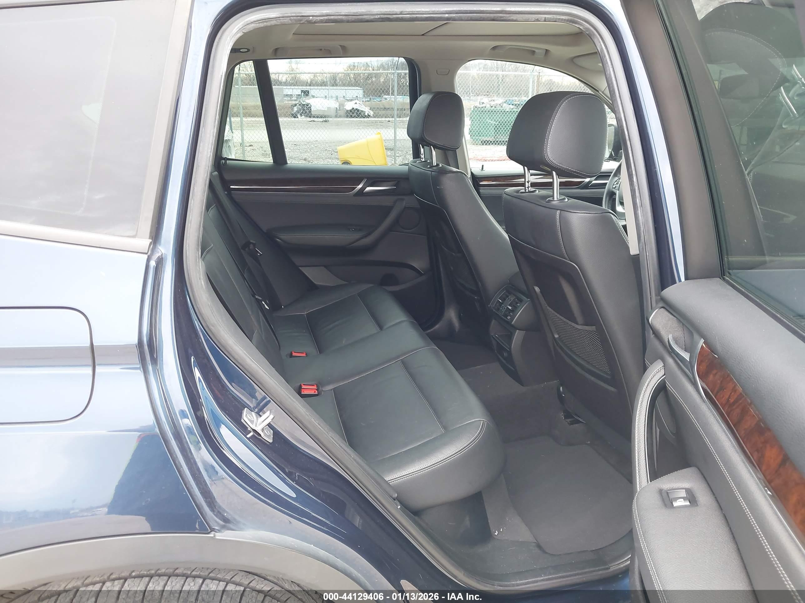 BMW X3 image 8