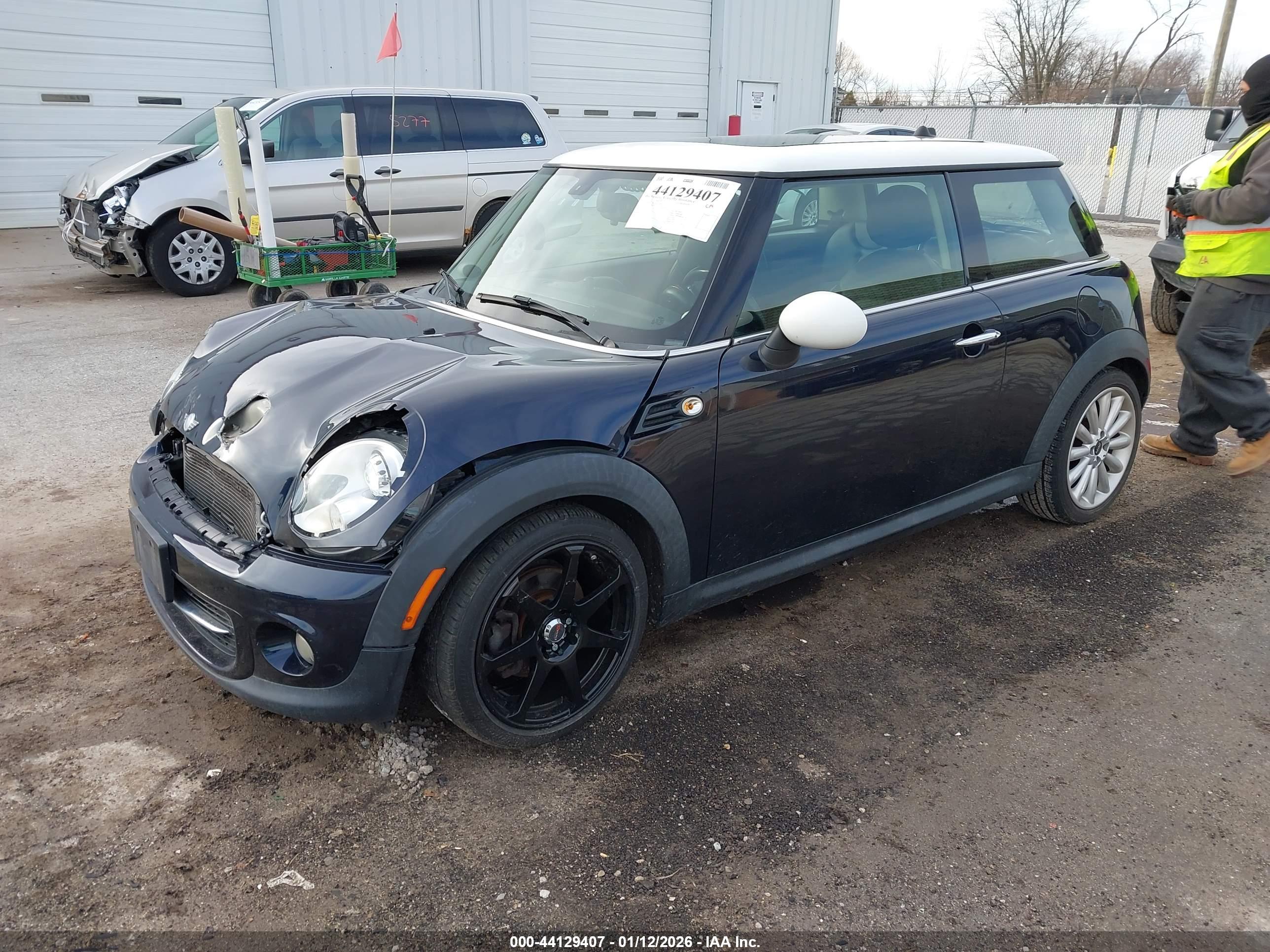 MINI HARDTOP image 2