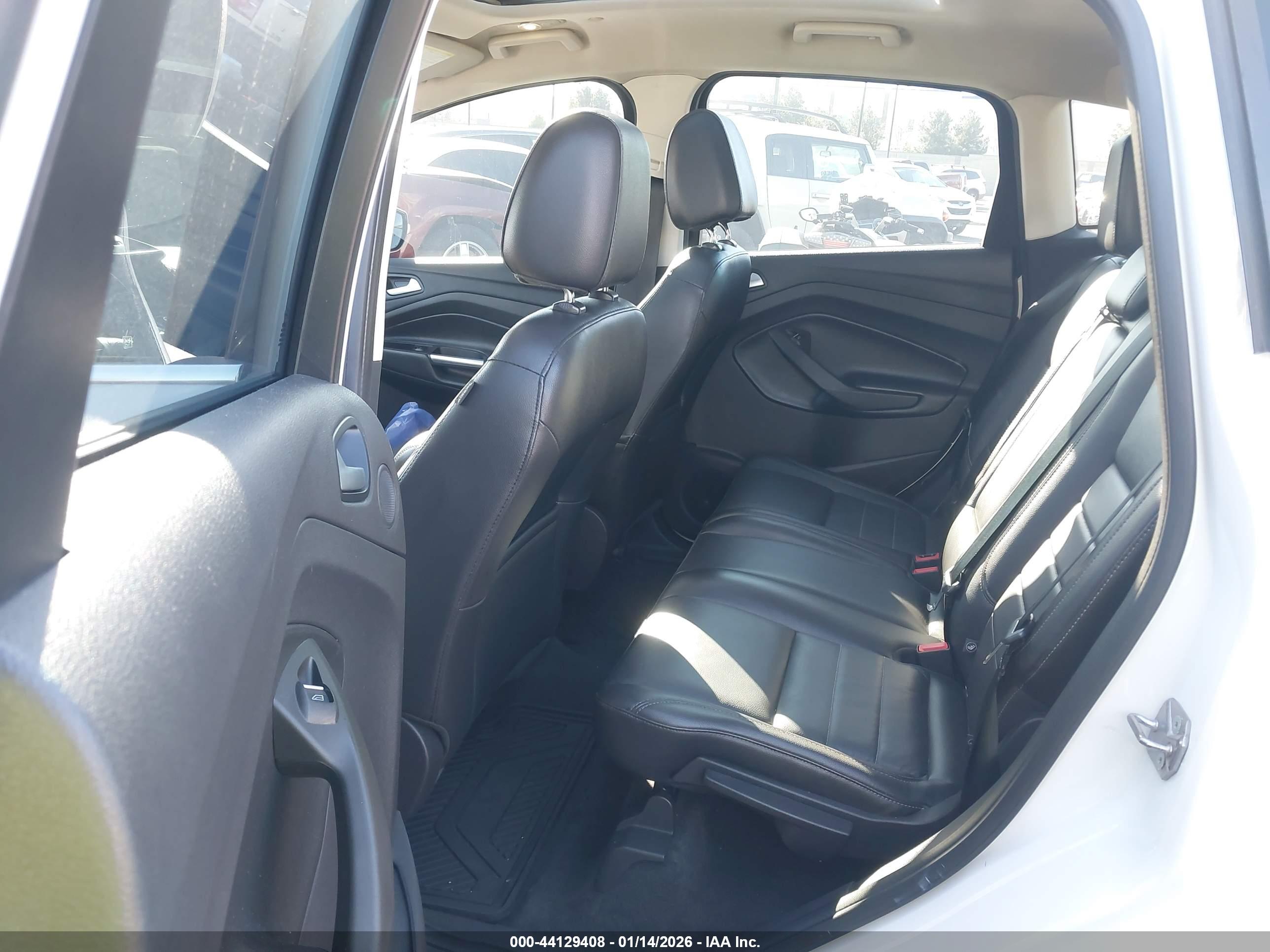 FORD C-MAX image 8