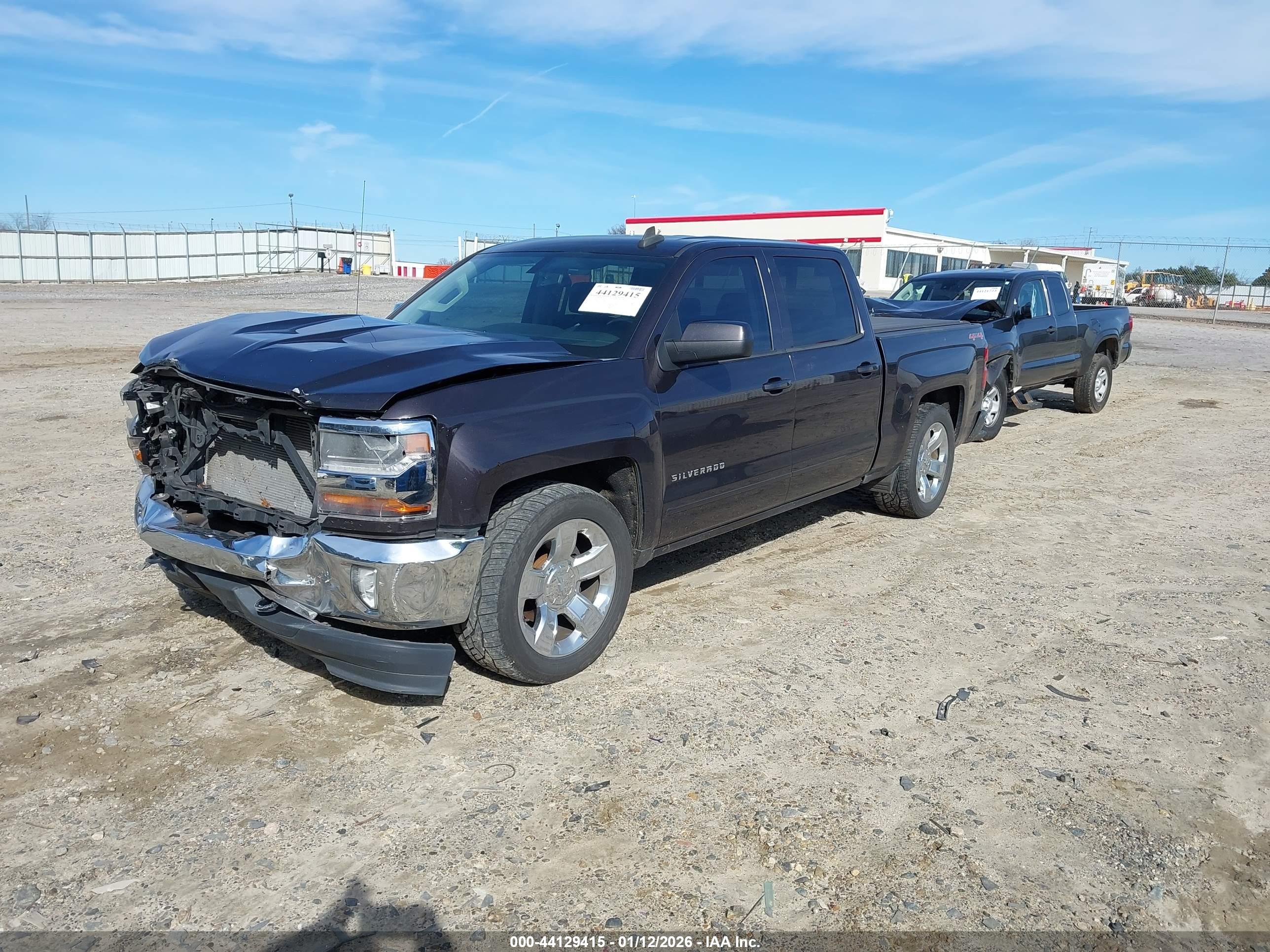 CHEVROLET SILVERADO image 2