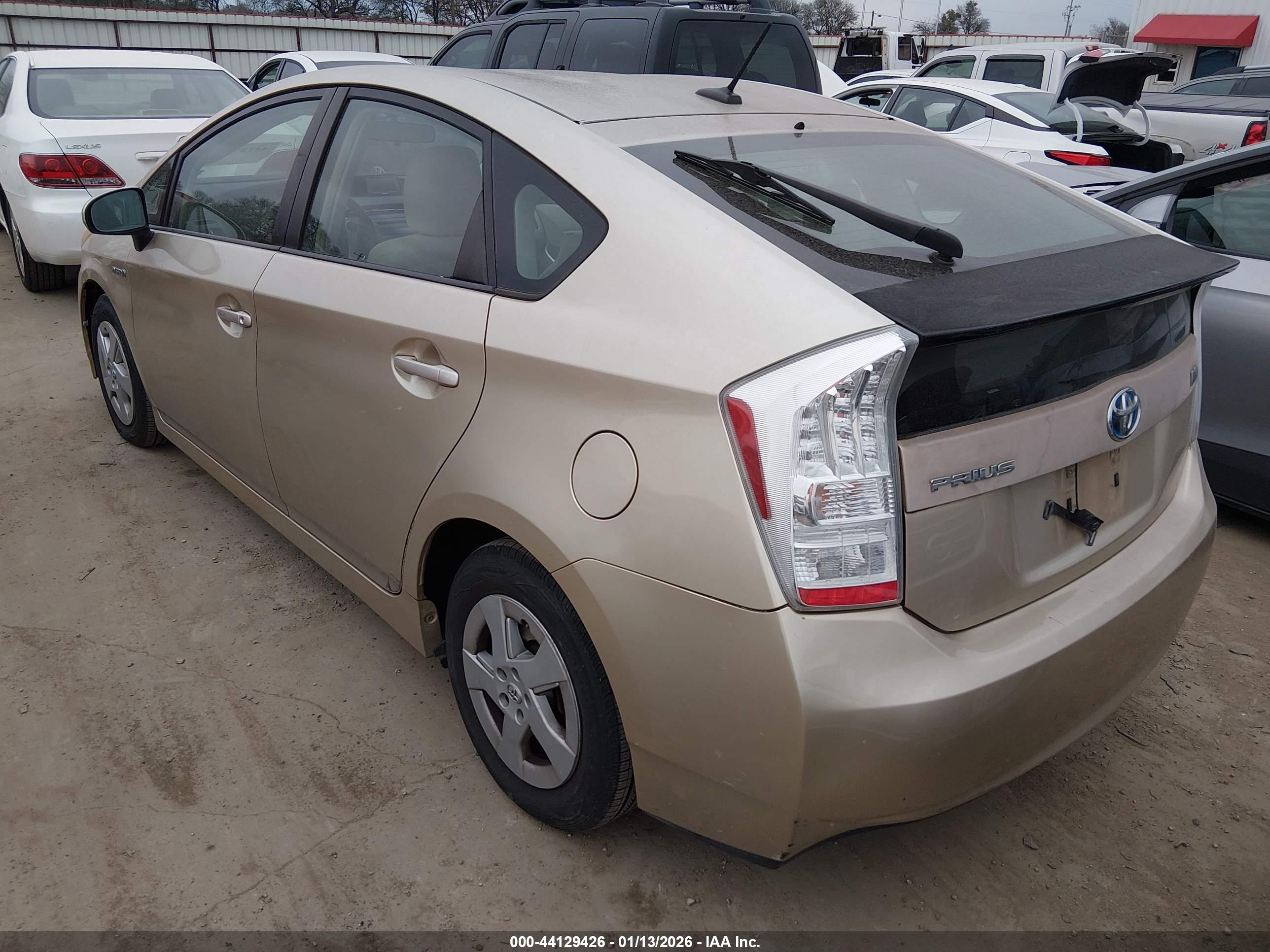 TOYOTA PRIUS image 3