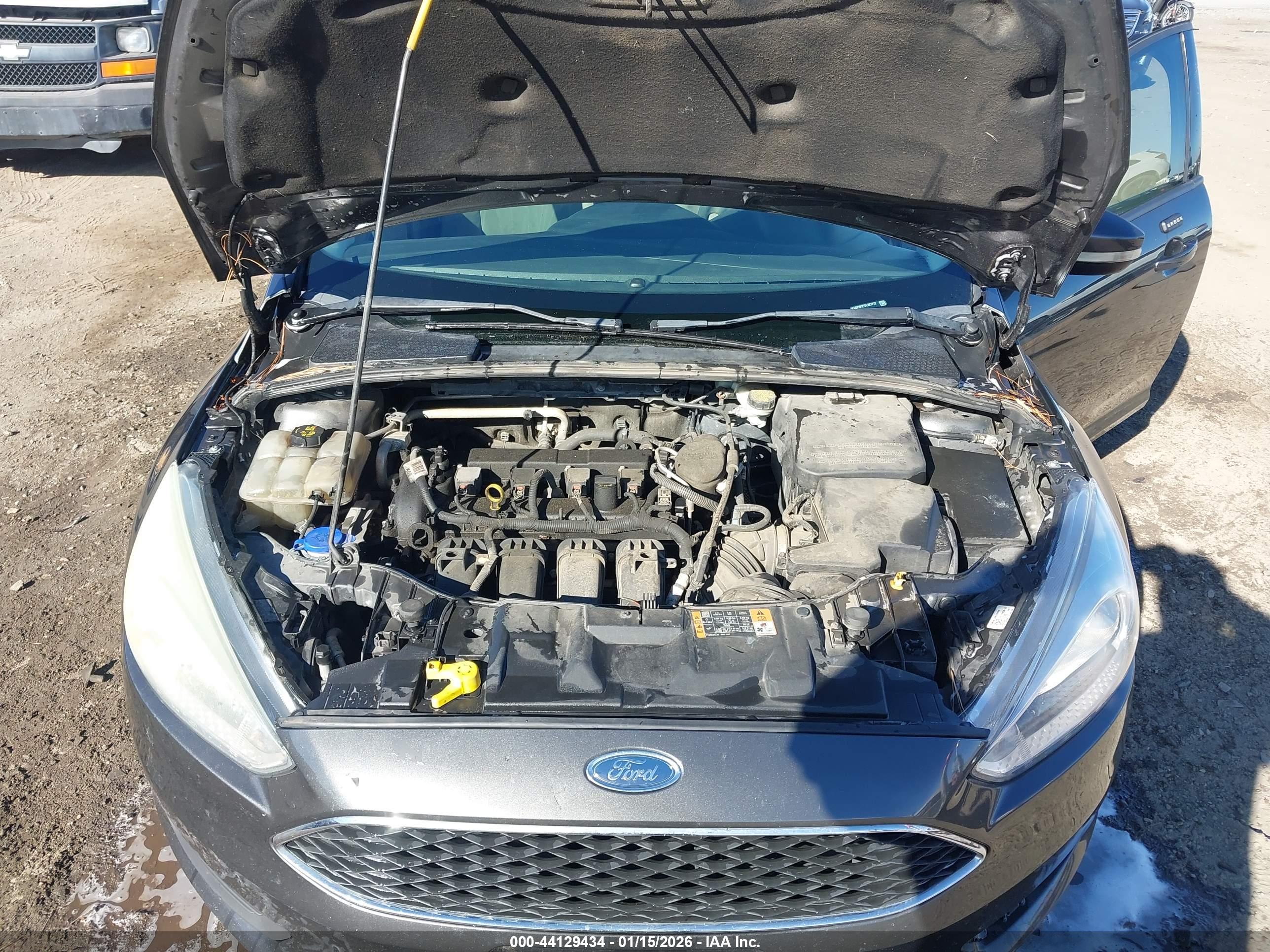 FORD FOCUS image 10