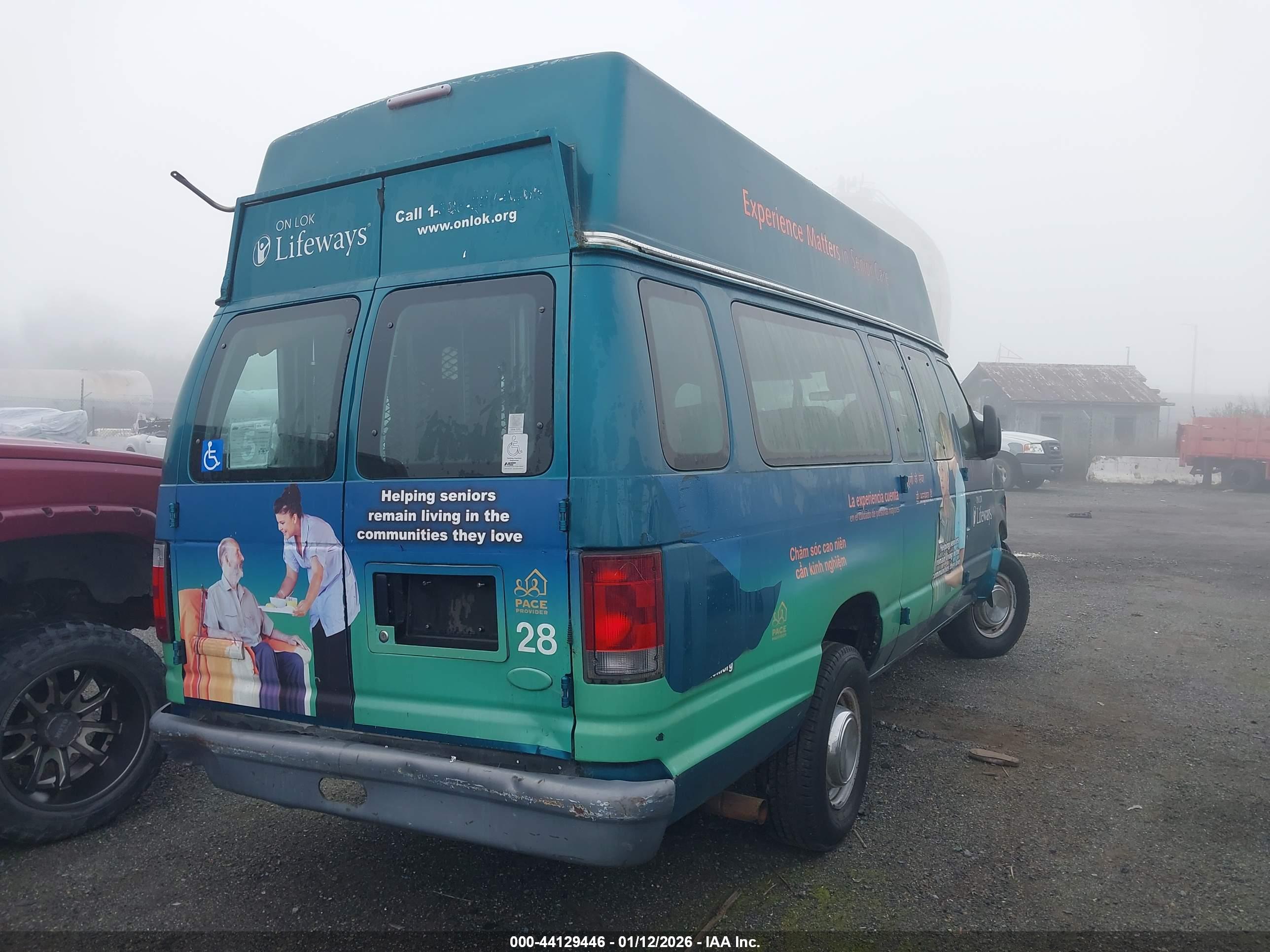 FORD E-350 image 6