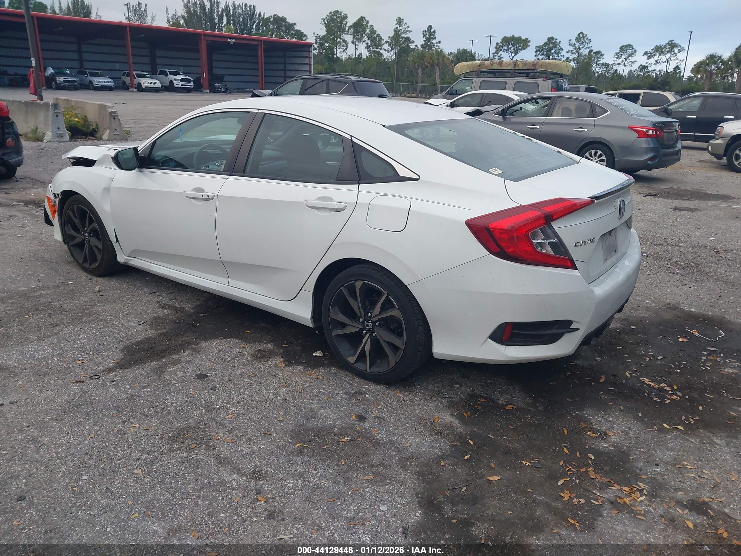 HONDA CIVIC image 3