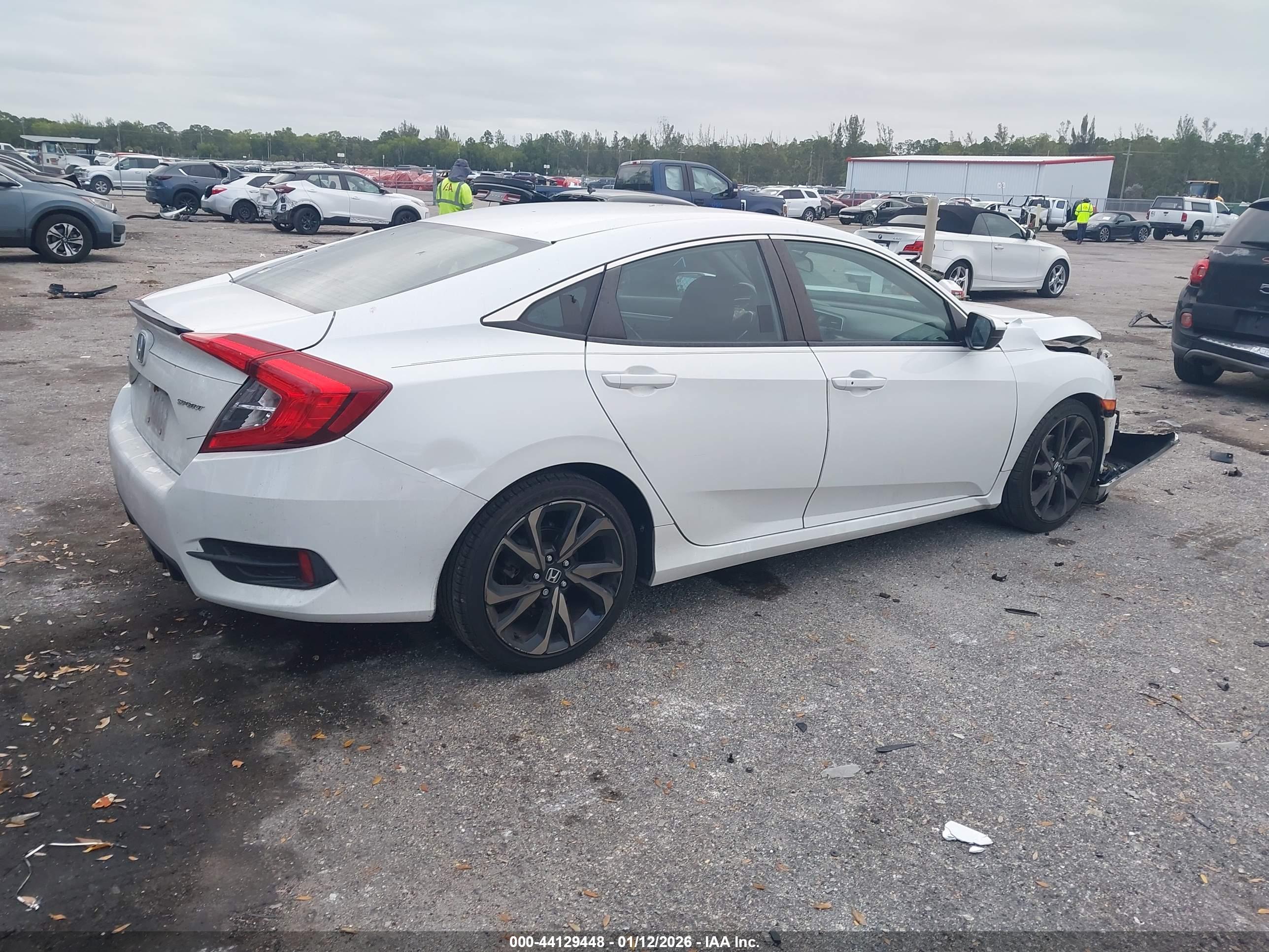 HONDA CIVIC image 4