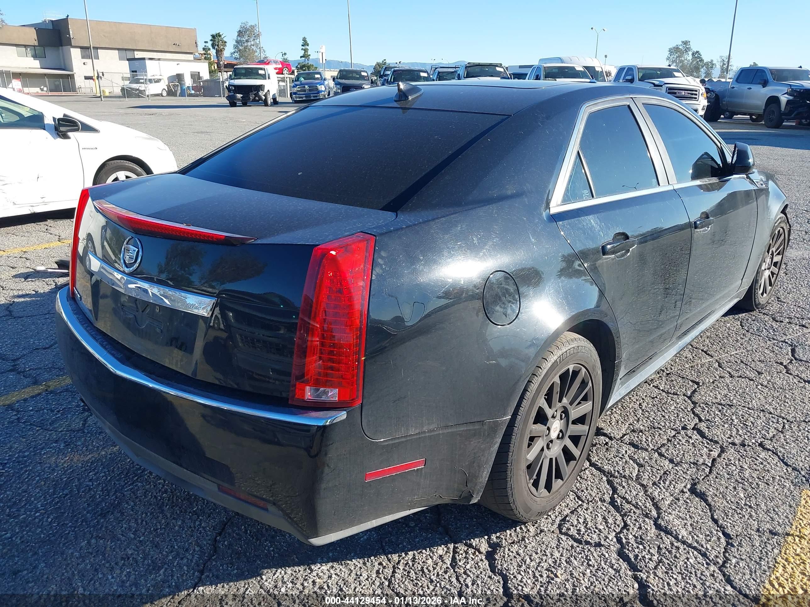 CADILLAC CTS image 4